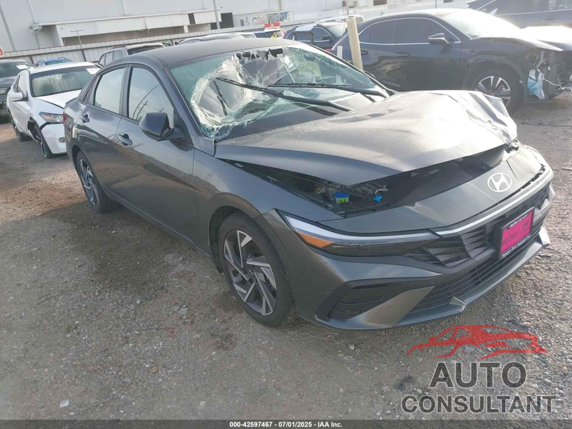 HYUNDAI ELANTRA 2025 - KMHLM4DG1SU009698