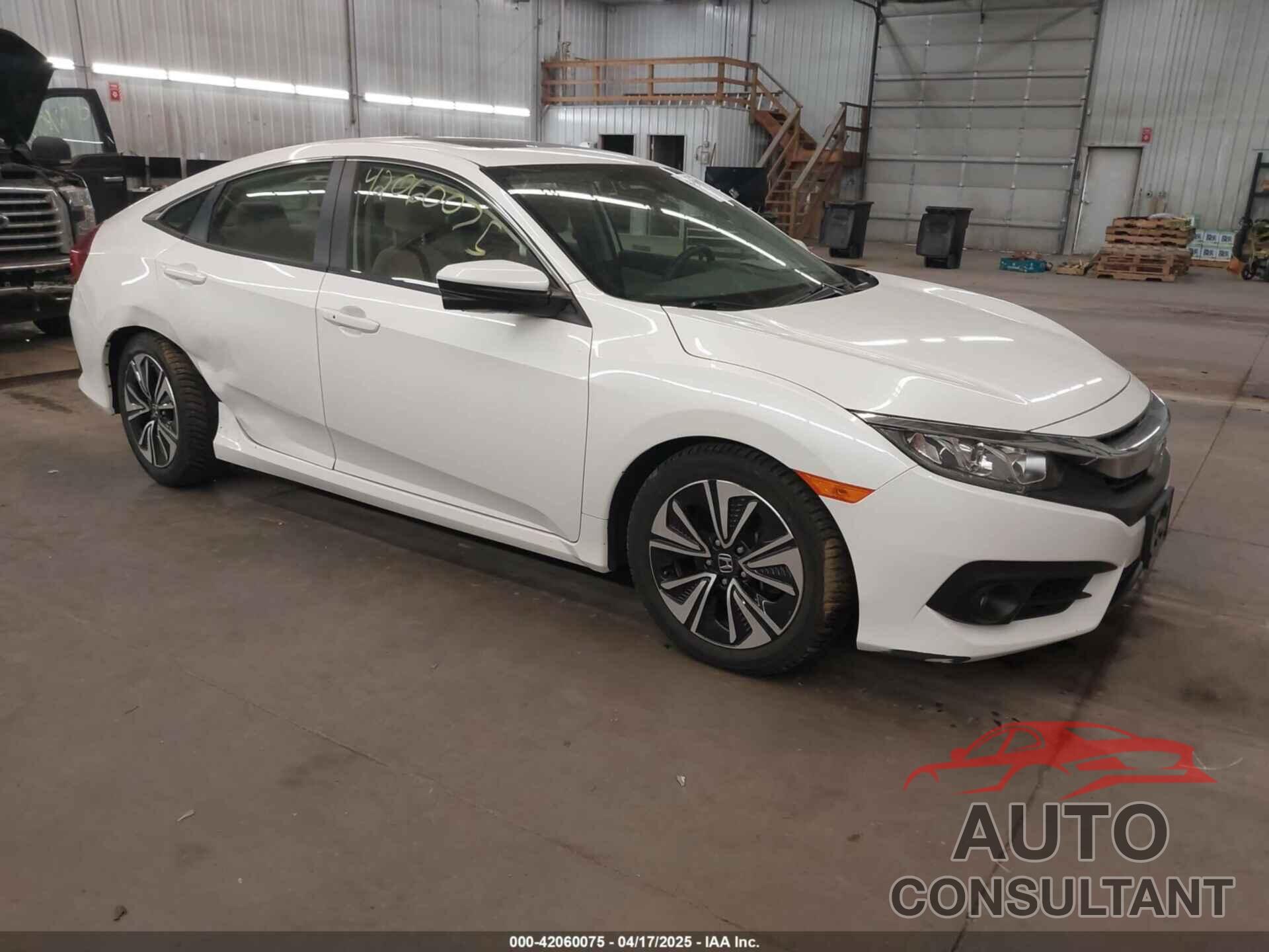HONDA CIVIC 2018 - JHMFC1F39JX002653