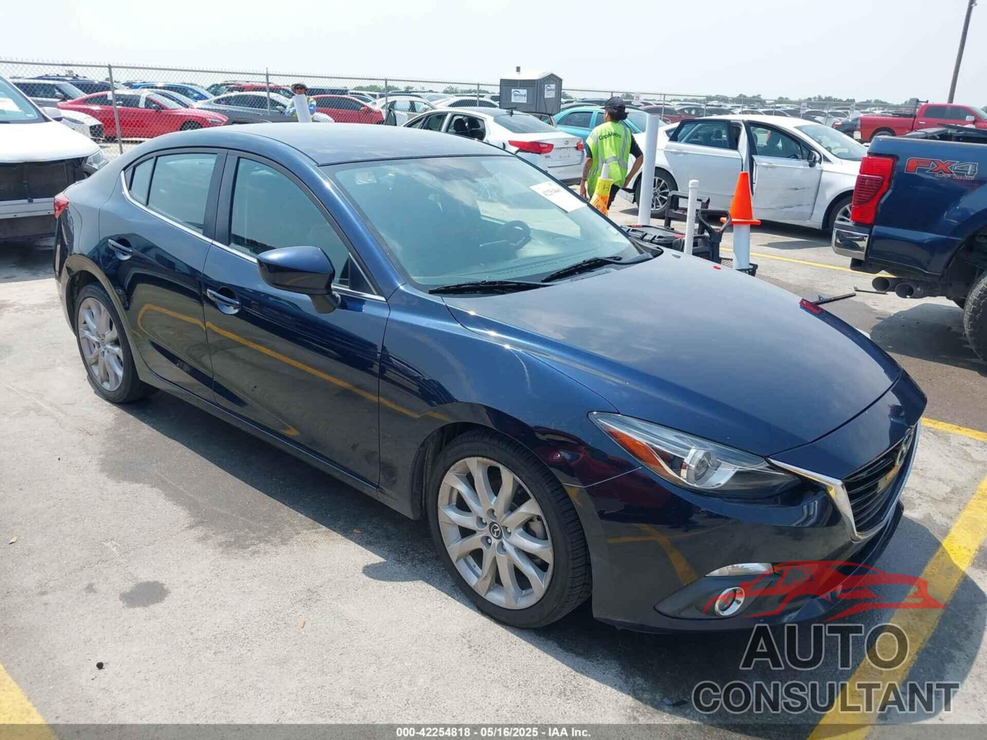 MAZDA MAZDA3 2014 - JM1BM1V38E1168265