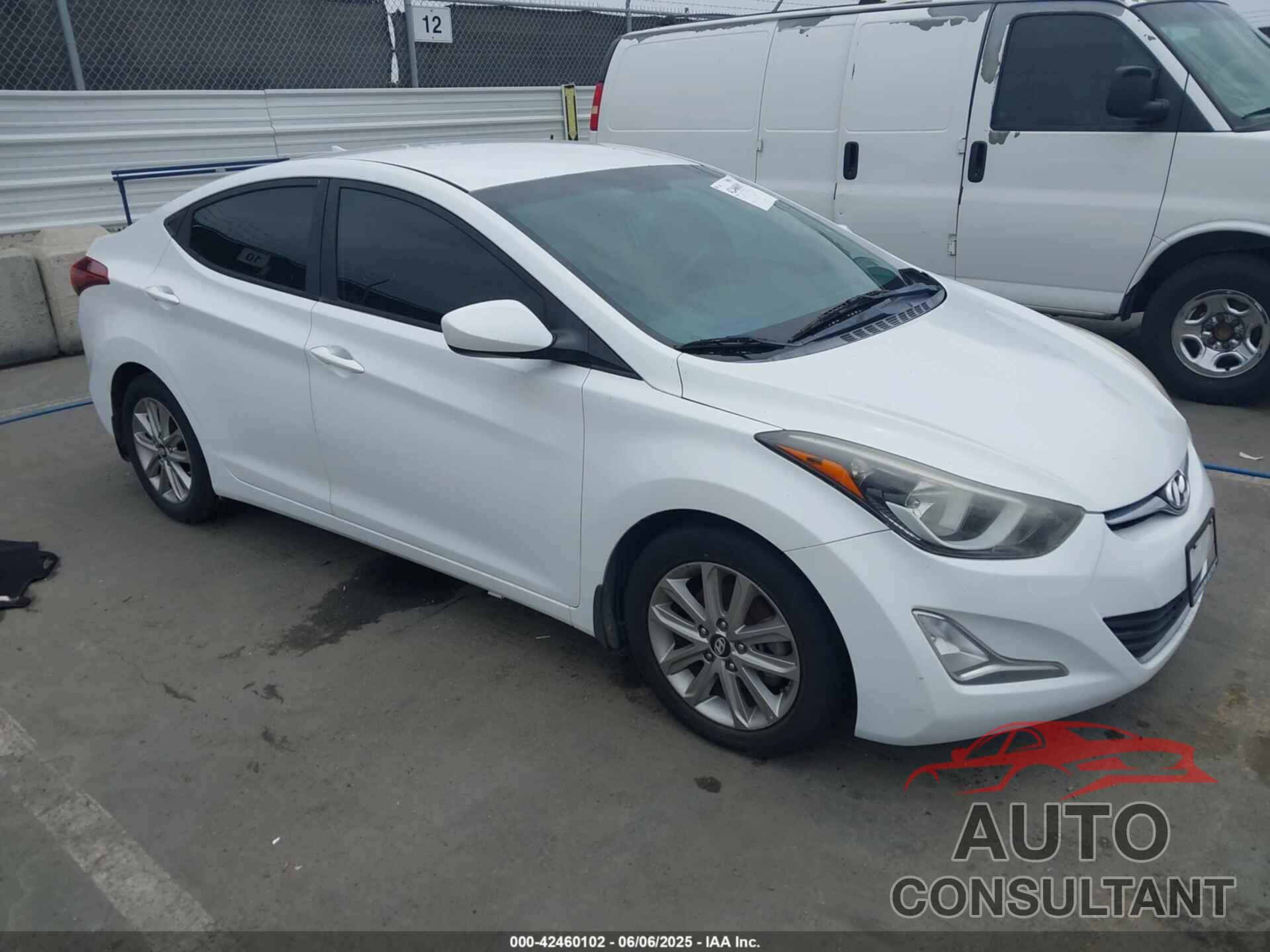HYUNDAI ELANTRA 2016 - 5NPDH4AE7GH707735