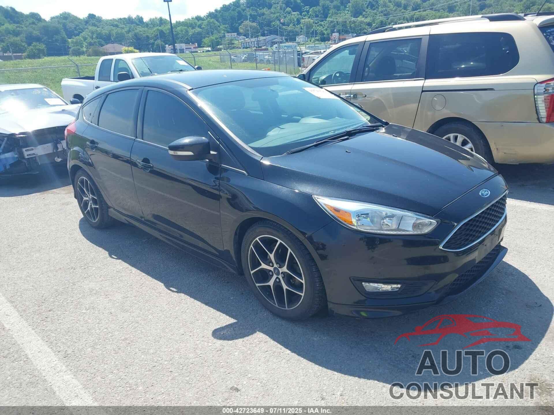 FORD FOCUS 2015 - 1FADP3K23FL210621
