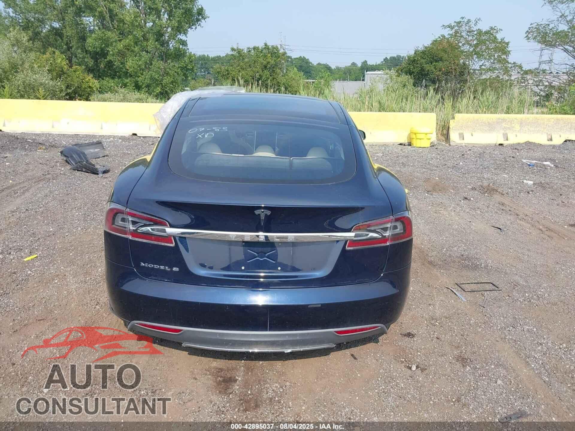 TESLA MODEL S 2013 - 5YJSA1CN0DFP04516