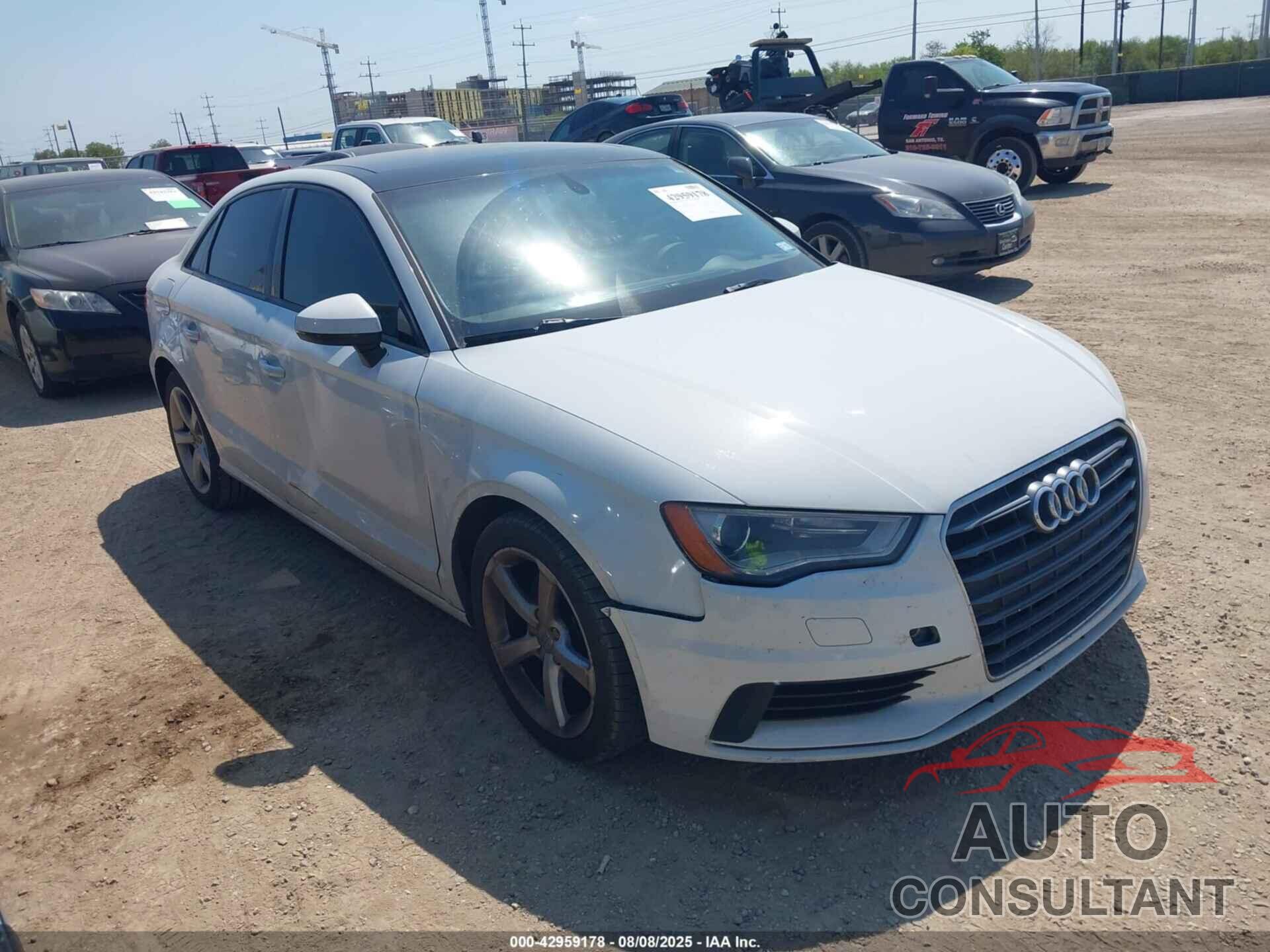 AUDI A3 2015 - WAUACGFF4F1005296