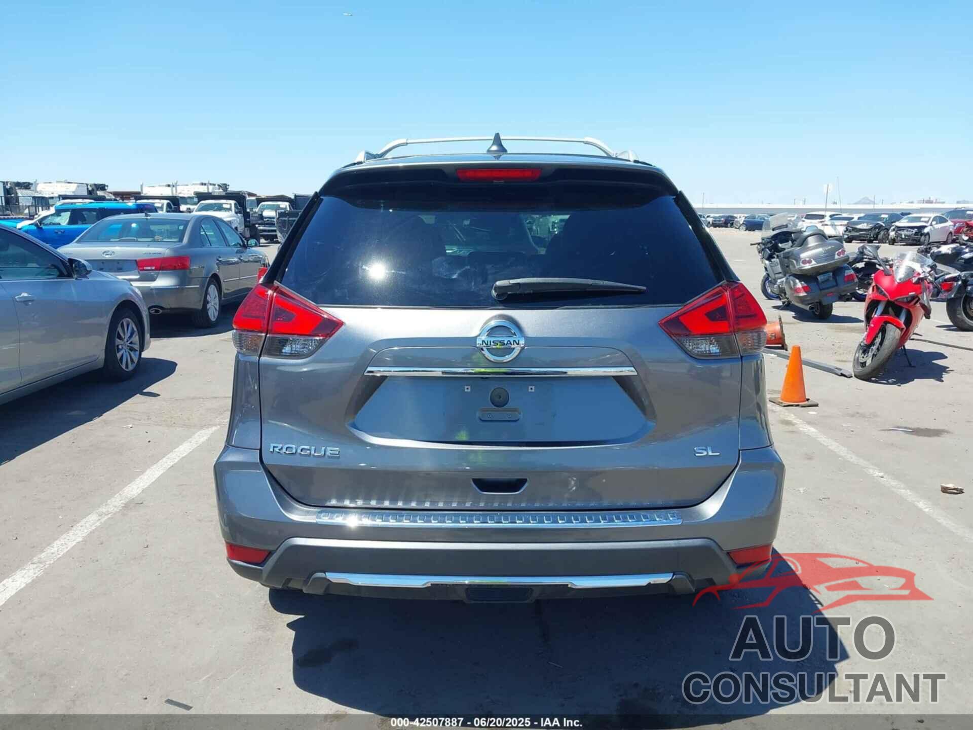 NISSAN ROGUE 2017 - 5N1AT2MT1HC866601