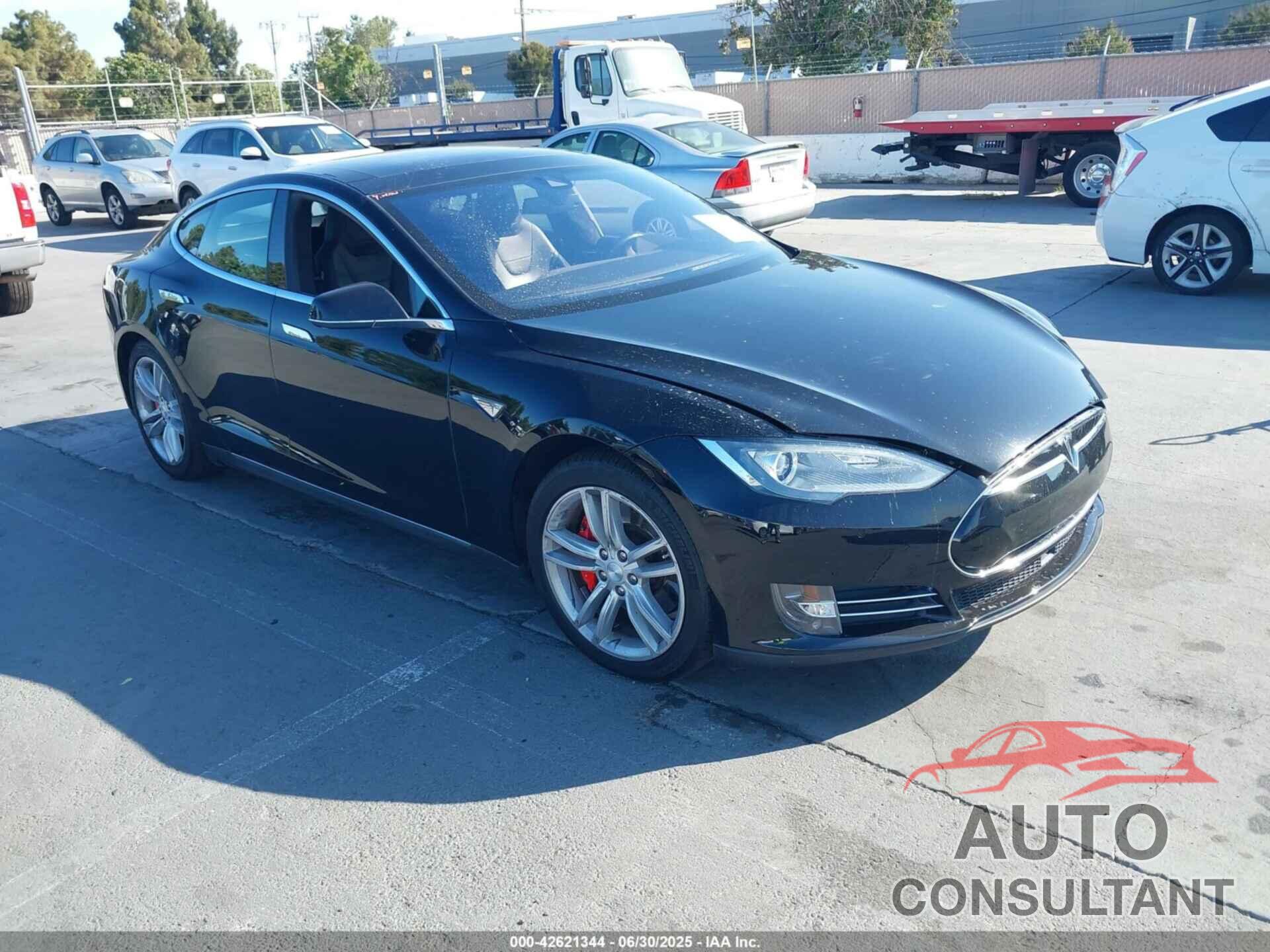 TESLA MODEL S 2014 - 5YJSA1H2XEFP67493