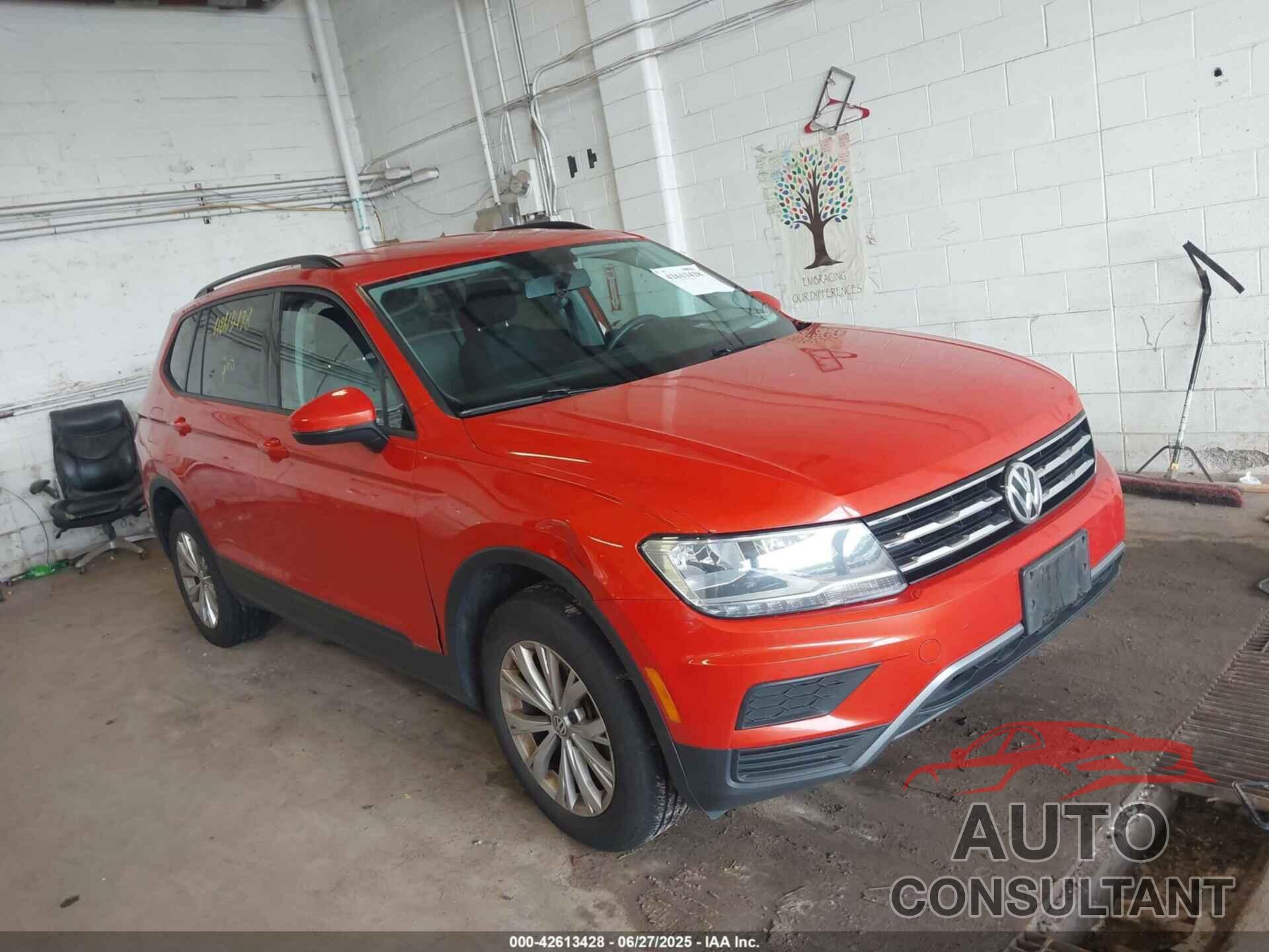 VOLKSWAGEN TIGUAN 2018 - 3VV0B7AX7JM081884