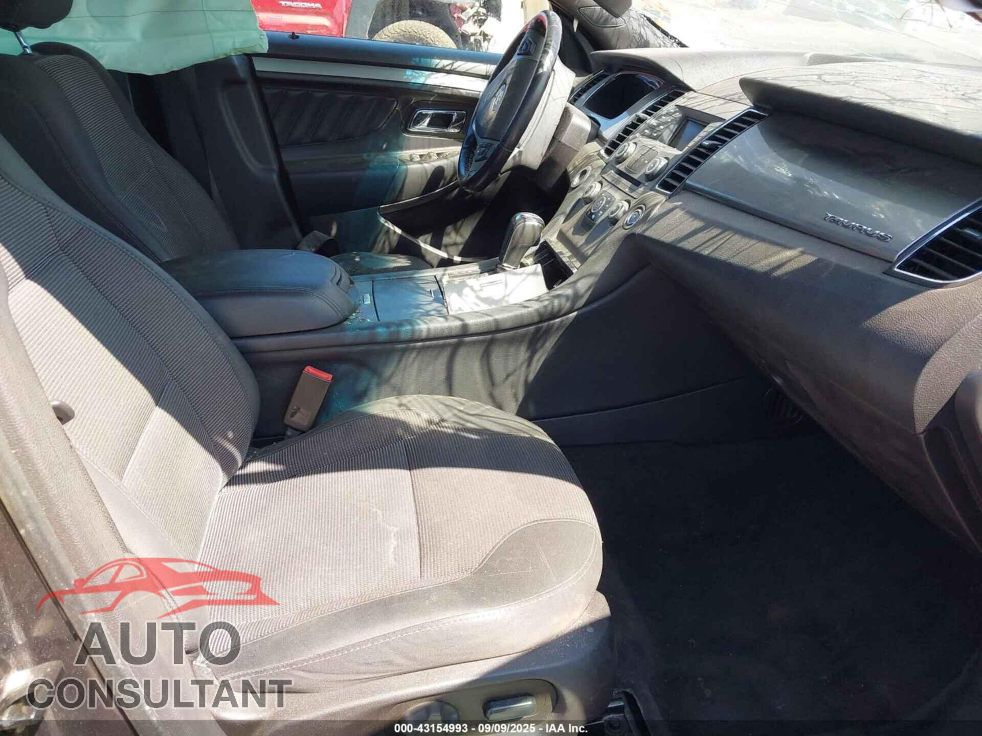 FORD TAURUS 2015 - 1FAHP2E84FG163880