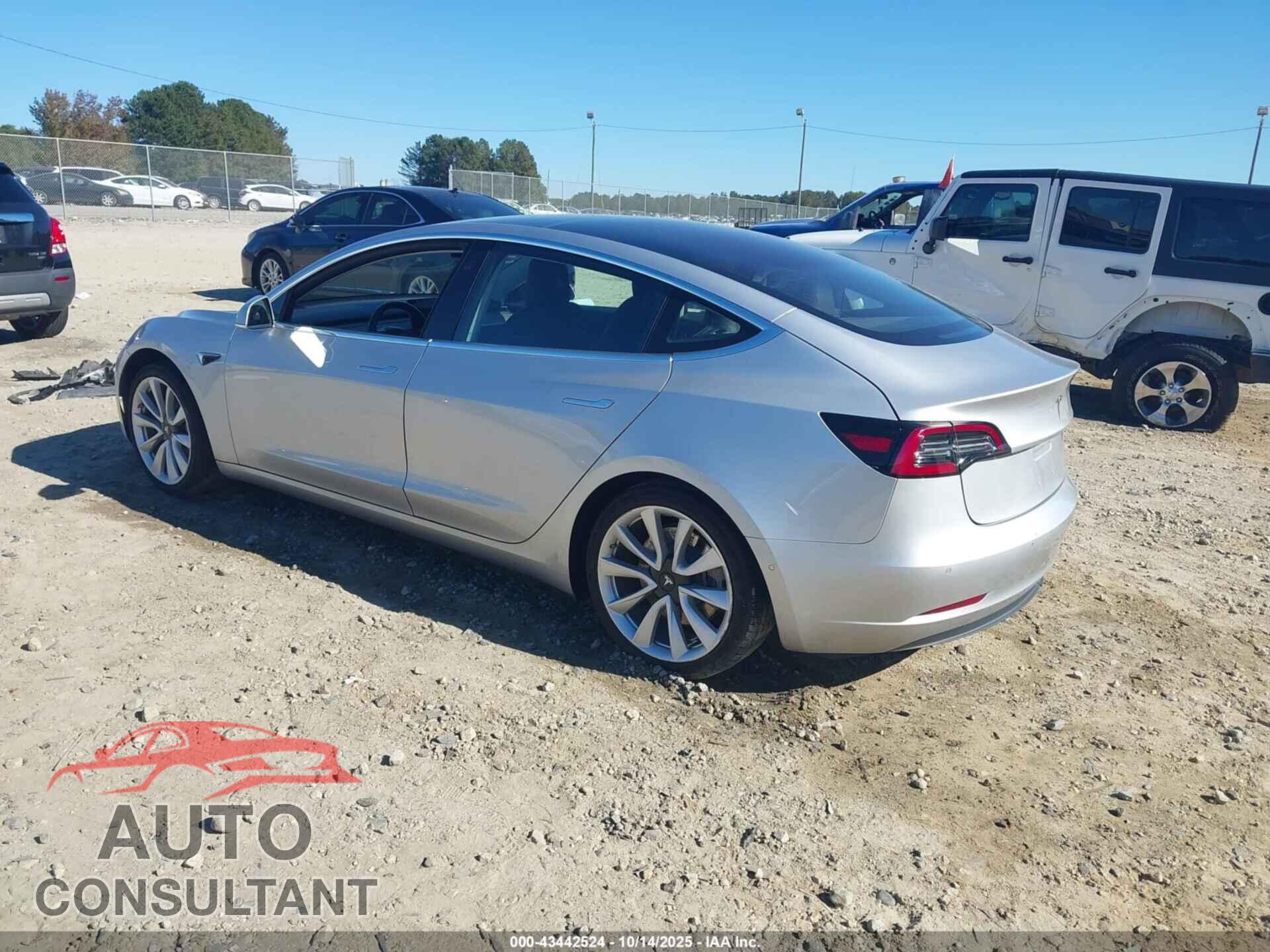 TESLA MODEL 3 2018 - 5YJ3E1EA9JF048637