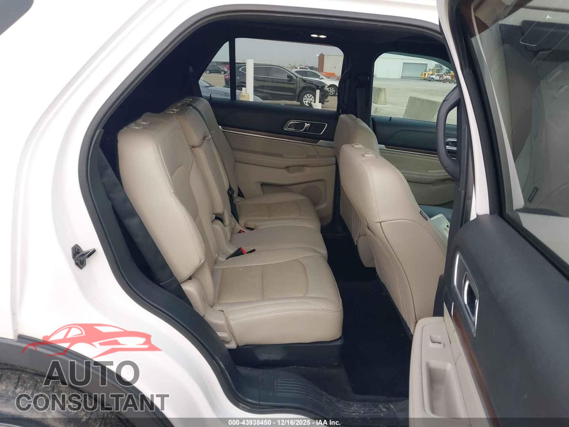 FORD EXPLORER 2018 - 1FM5K7F87JGB16984