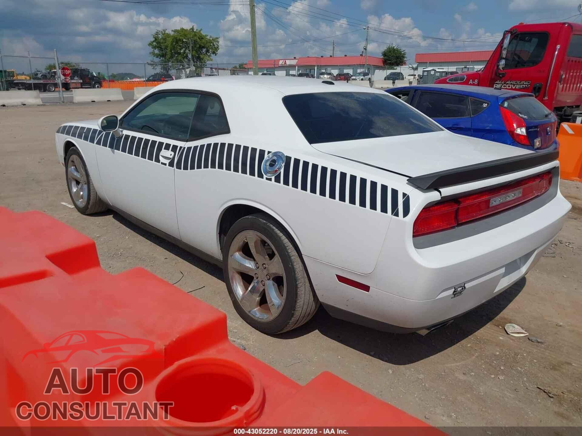 DODGE CHALLENGER 2013 - 2C3CDYAG4DH649074