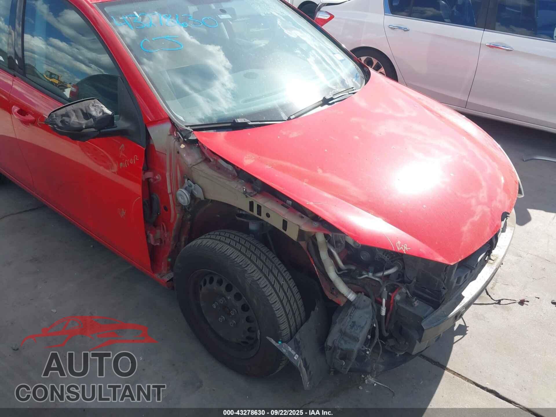 VOLKSWAGEN GOLF 2012 - WVWDB7AJ1CW040570