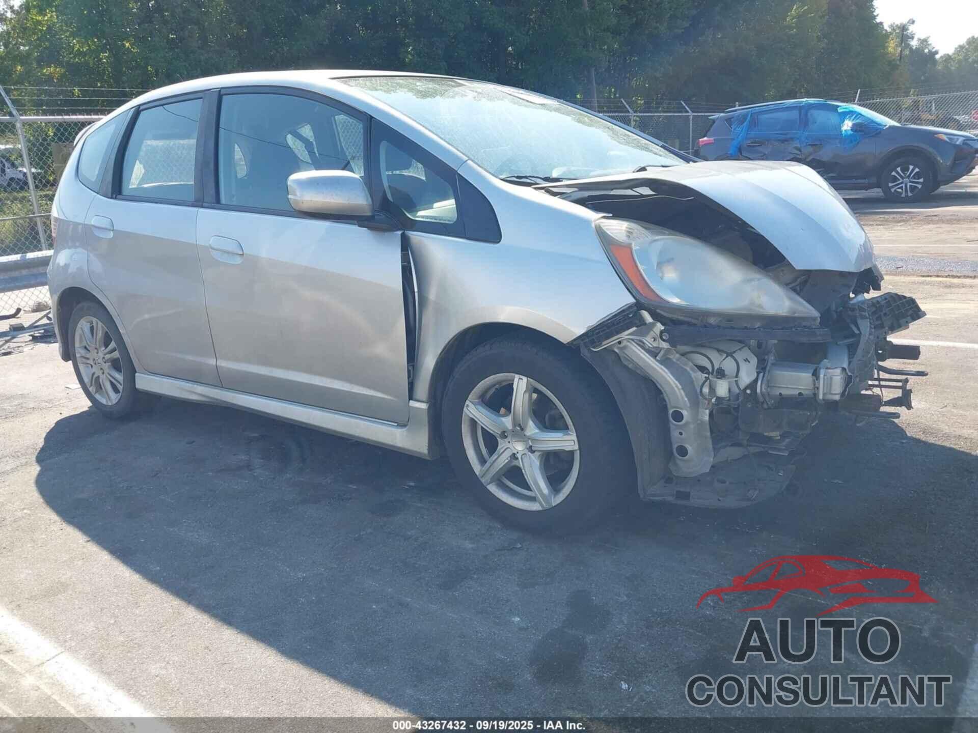 HONDA FIT 2011 - JHMGE8H50BS009222