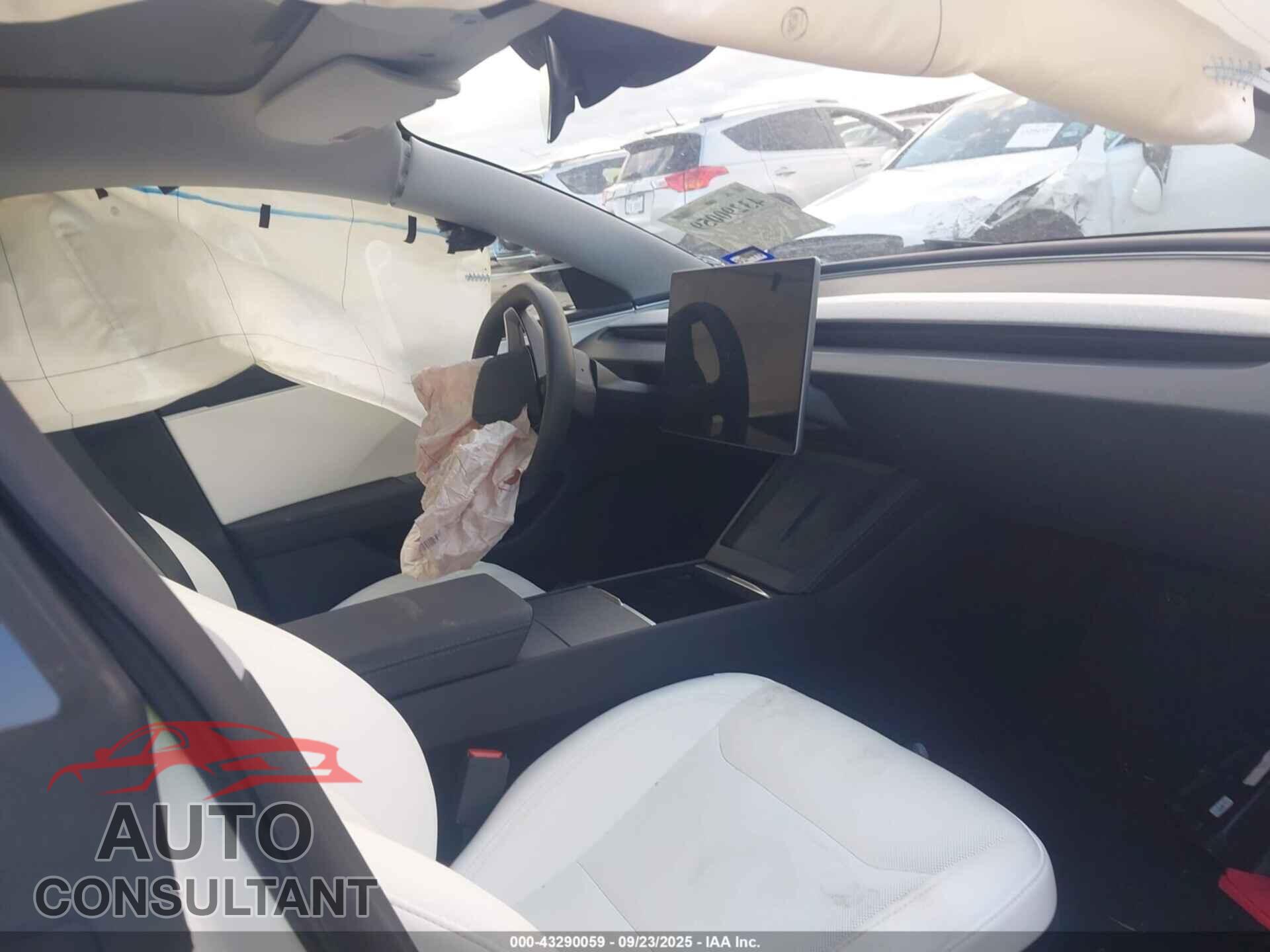 TESLA MODEL 3 2025 - 5YJ3E1EB2SF926130