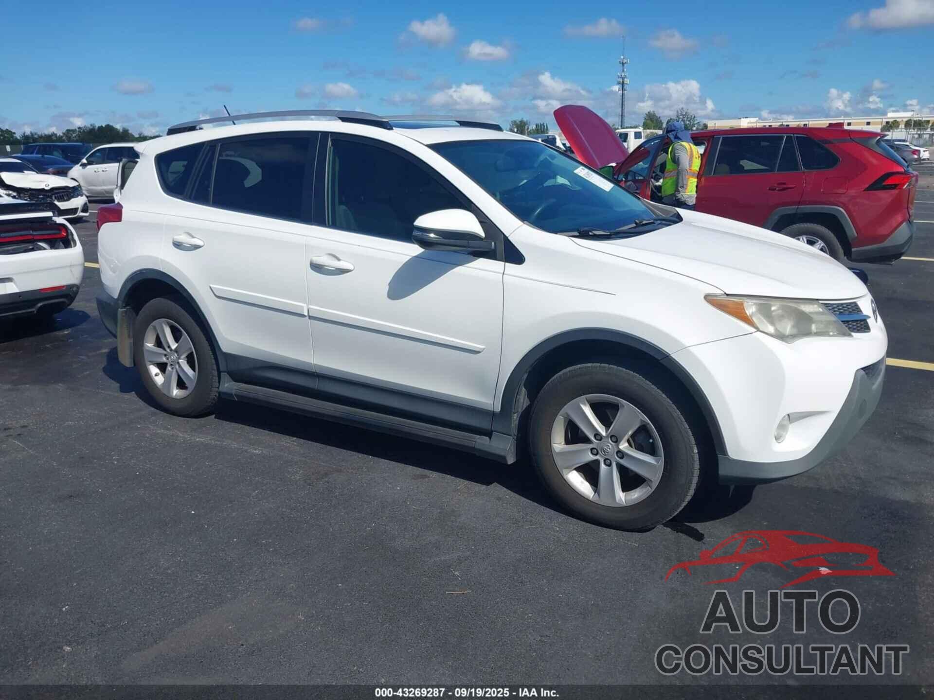 TOYOTA RAV4 2014 - JTMWFREV8EJ007278