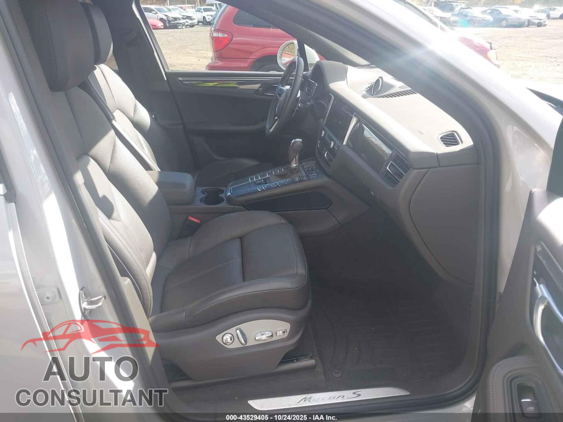 PORSCHE MACAN 2021 - WP1AB2A53MLB33987