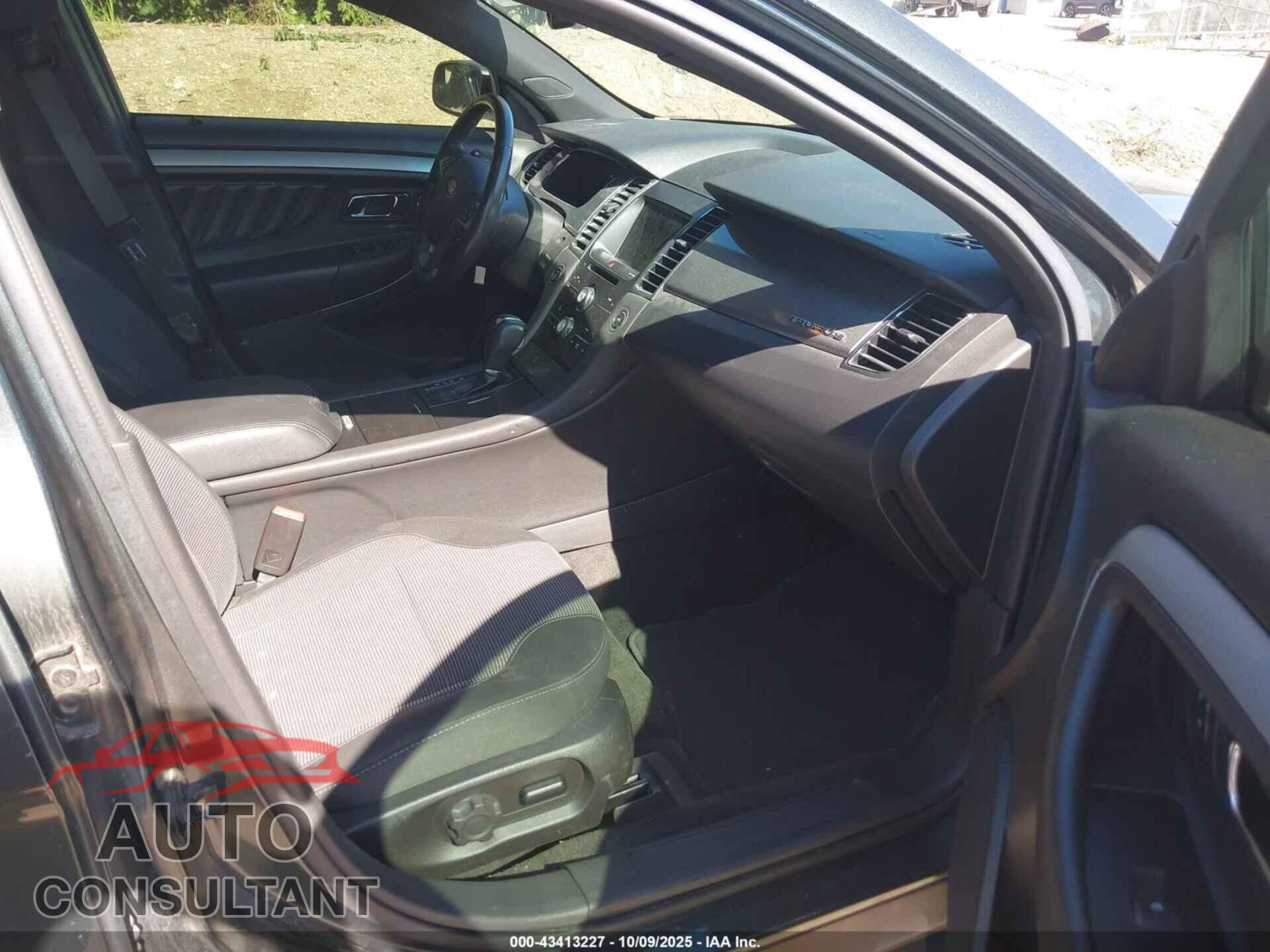 FORD TAURUS 2016 - 1FAHP2H85GG134871