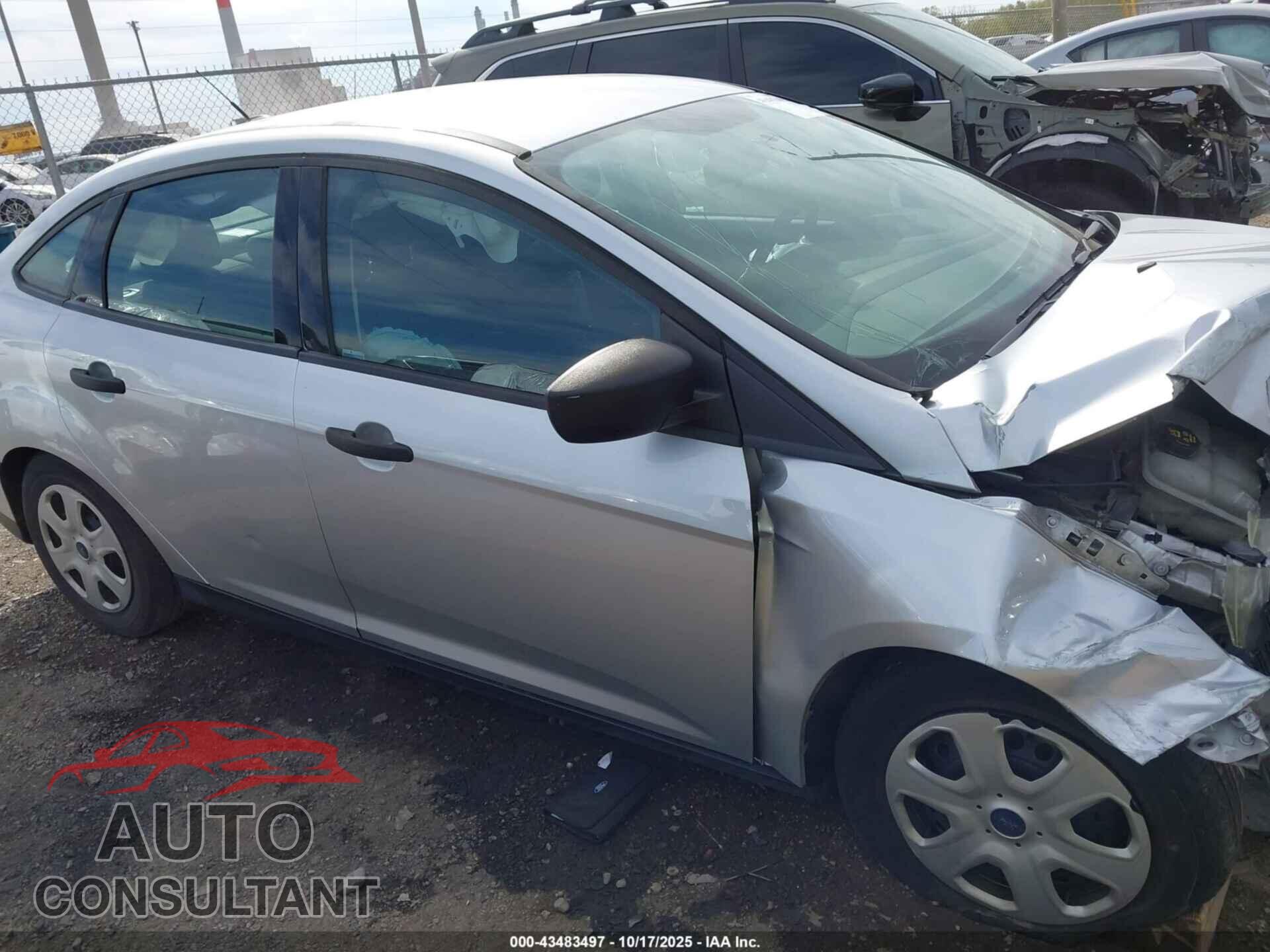 FORD FOCUS 2017 - 1FADP3E23HL253354