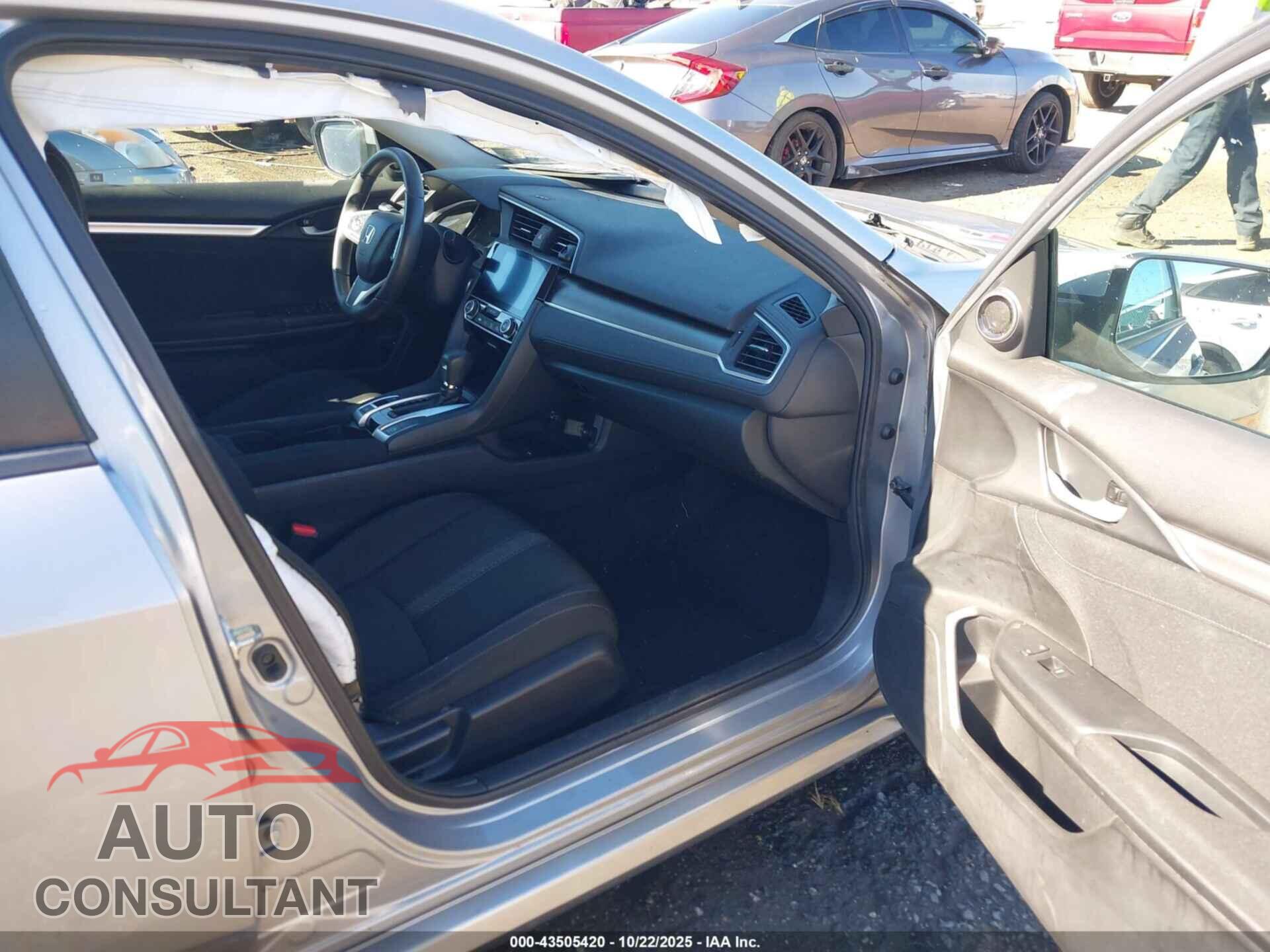 HONDA CIVIC 2017 - 2HGFC2F70HH521777