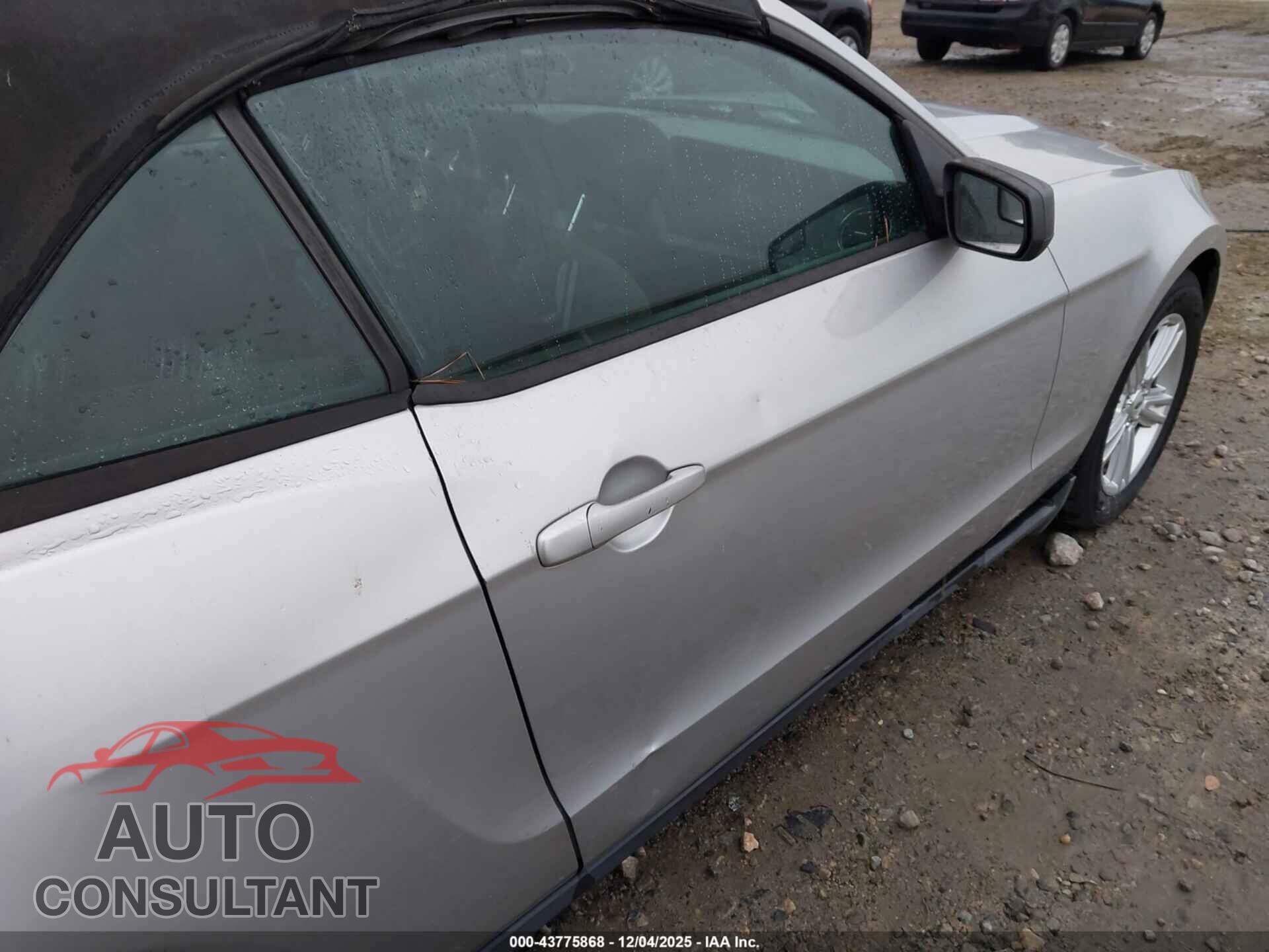 FORD MUSTANG 2011 - 1ZVBP8EM1B5129351