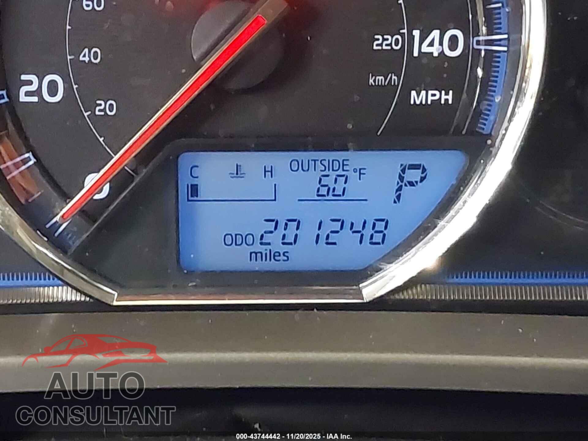 TOYOTA RAV4 2013 - JTMDFREV8D5000247