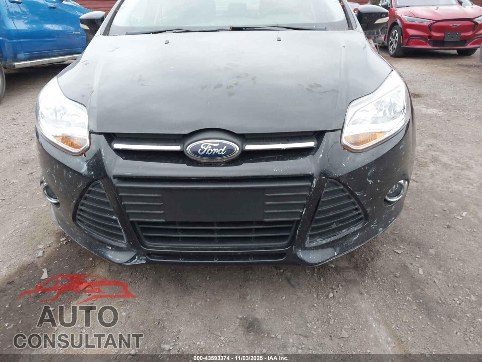 FORD FOCUS 2014 - 1FADP3F2XEL194748