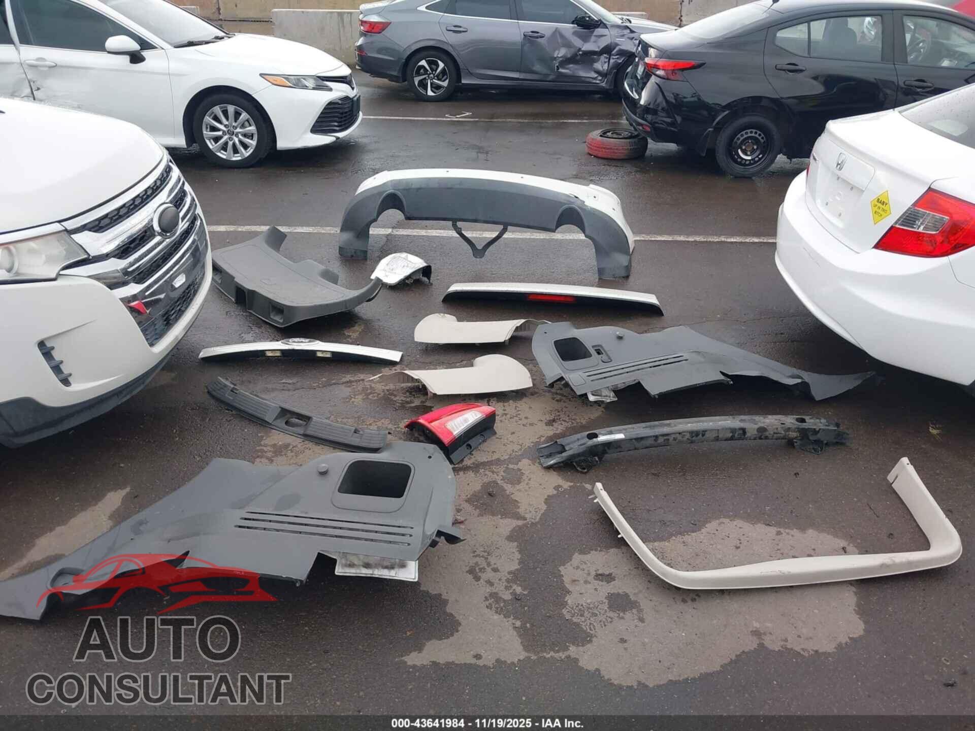 FORD EDGE 2013 - 2FMDK3GC3DBC30323