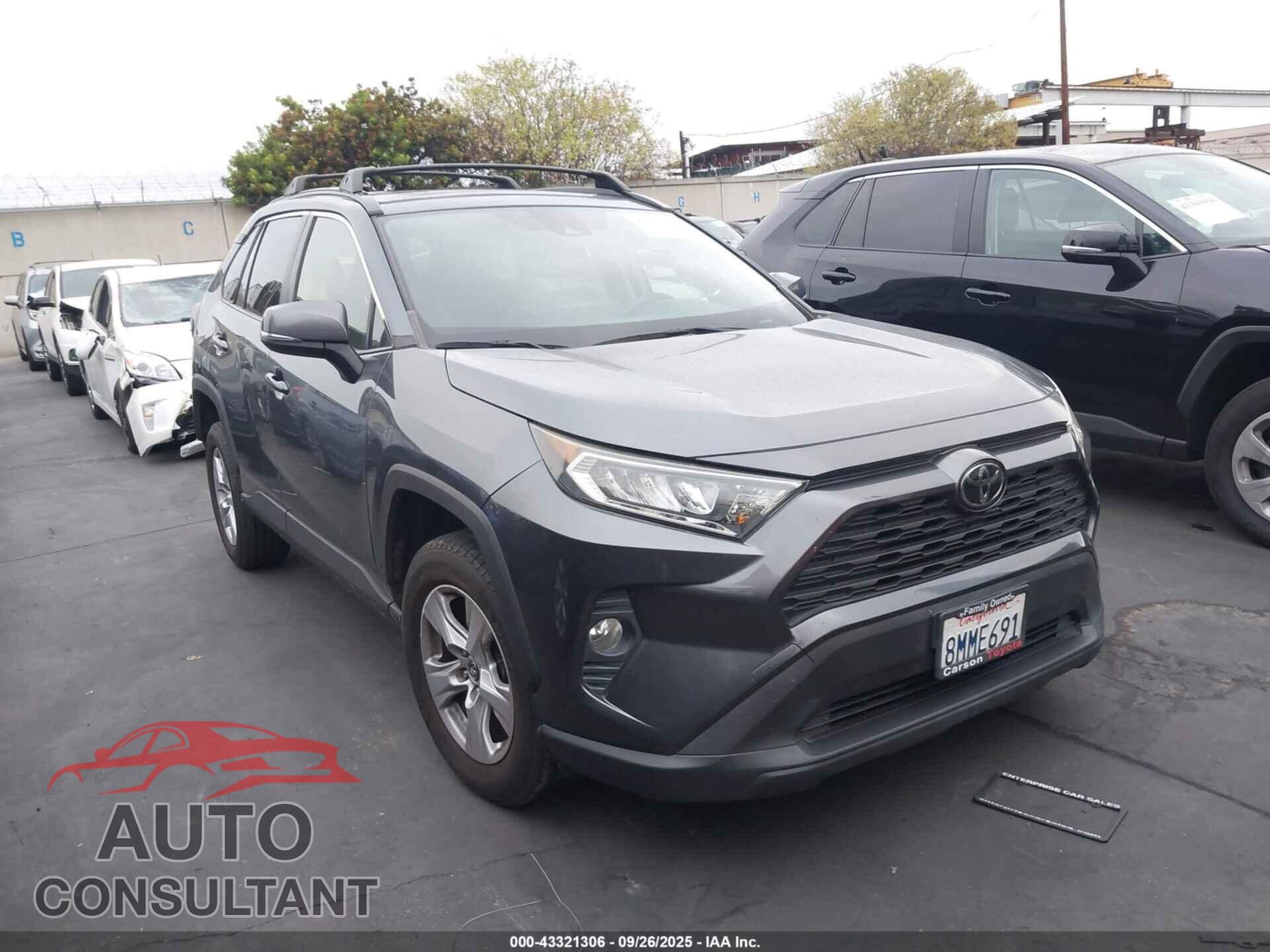 TOYOTA RAV4 2019 - JTMP1RFV5KD520130