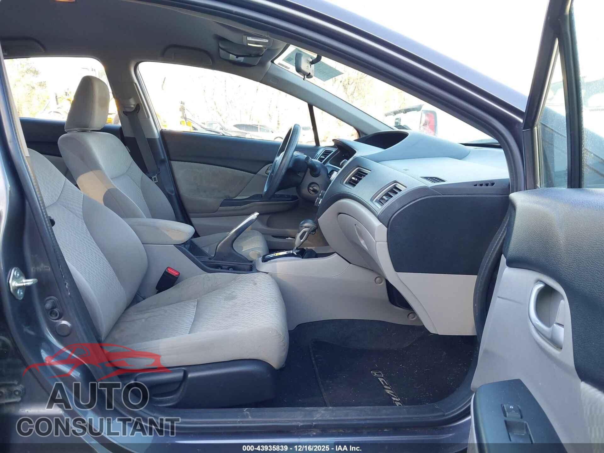 HONDA CIVIC 2015 - 19XFB2F54FE011070