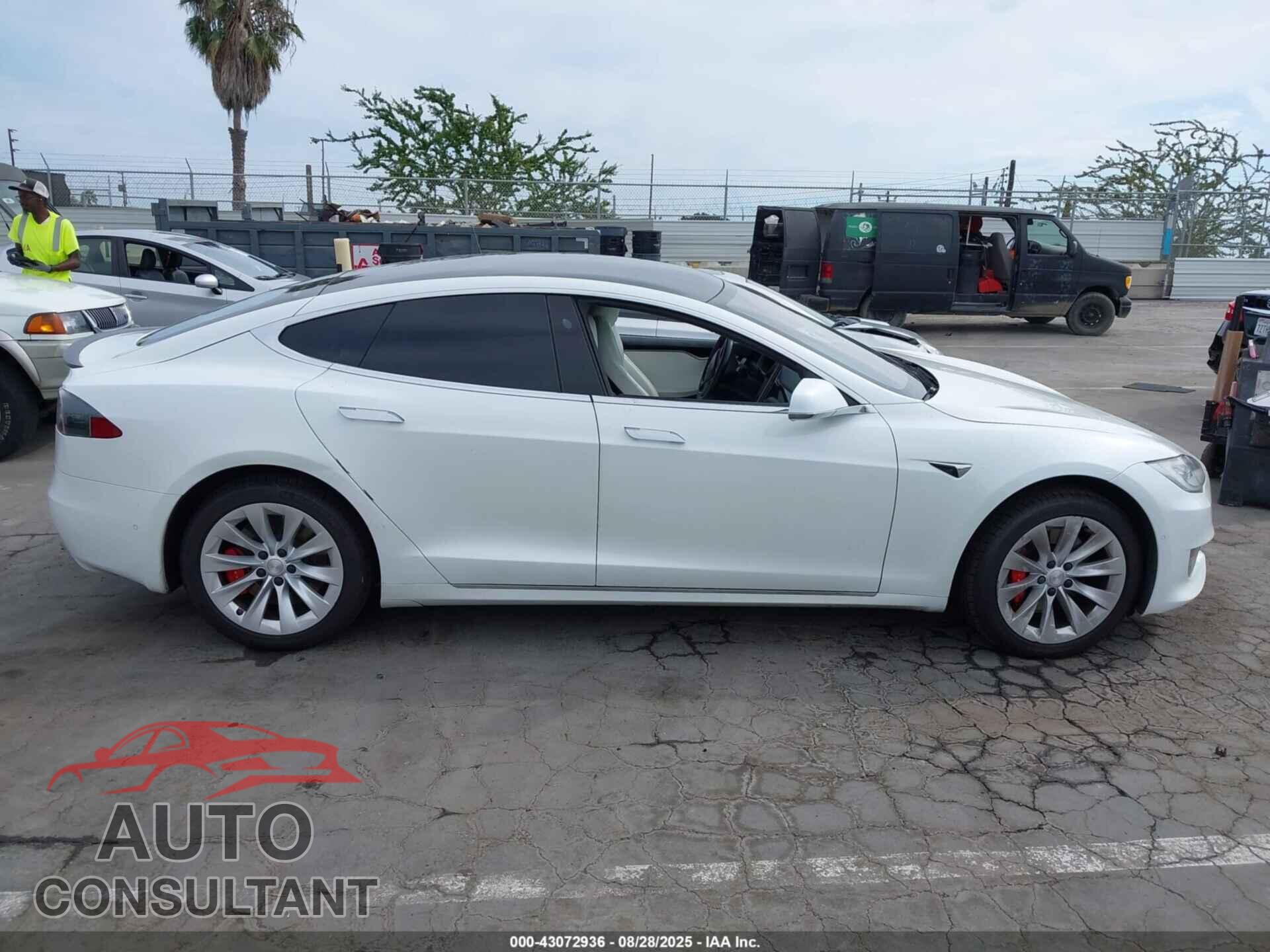 TESLA MODEL S 2020 - 5YJSA1E44LF364385