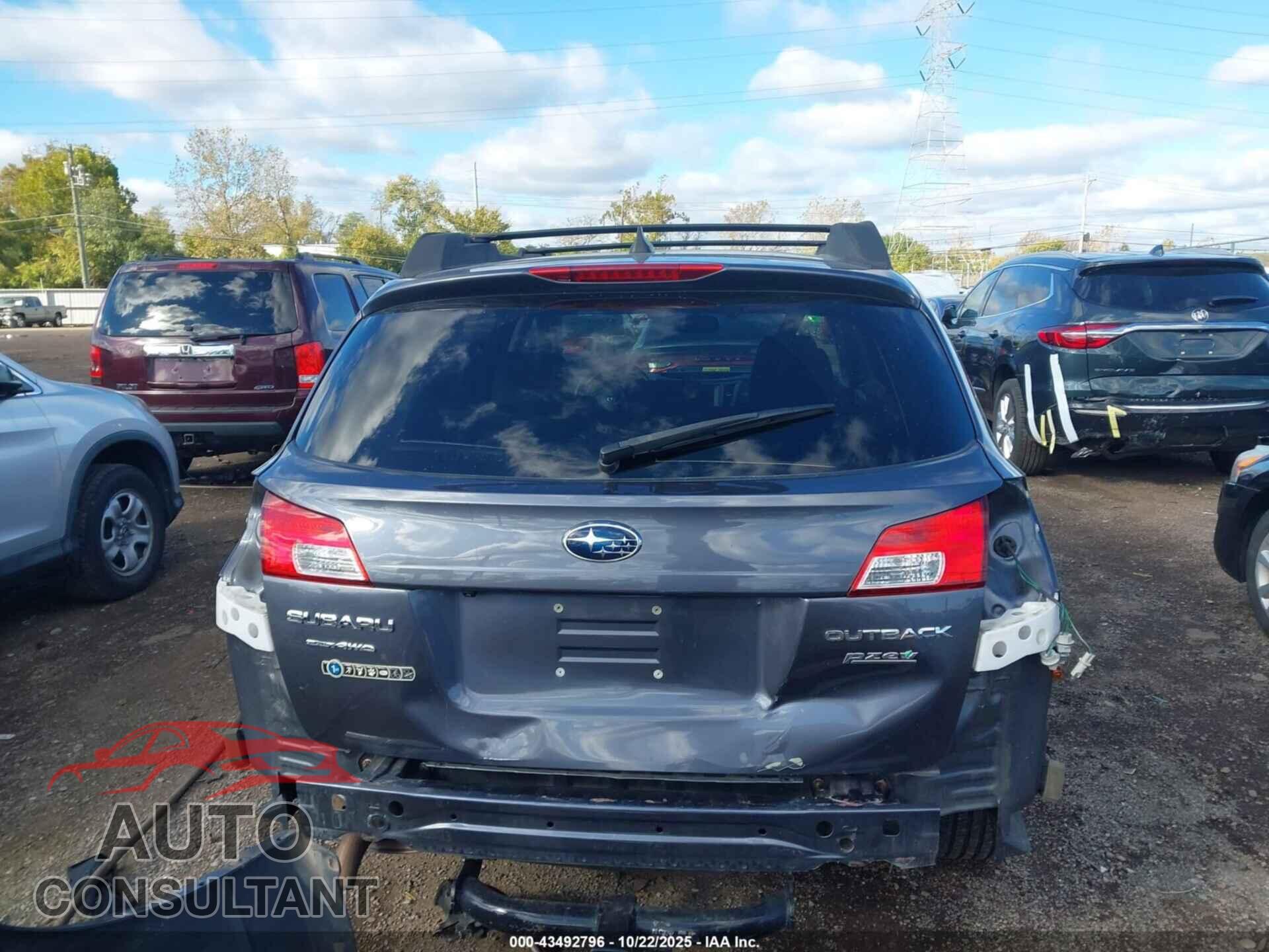 SUBARU OUTBACK 2014 - 4S4BRBPC3E3207459
