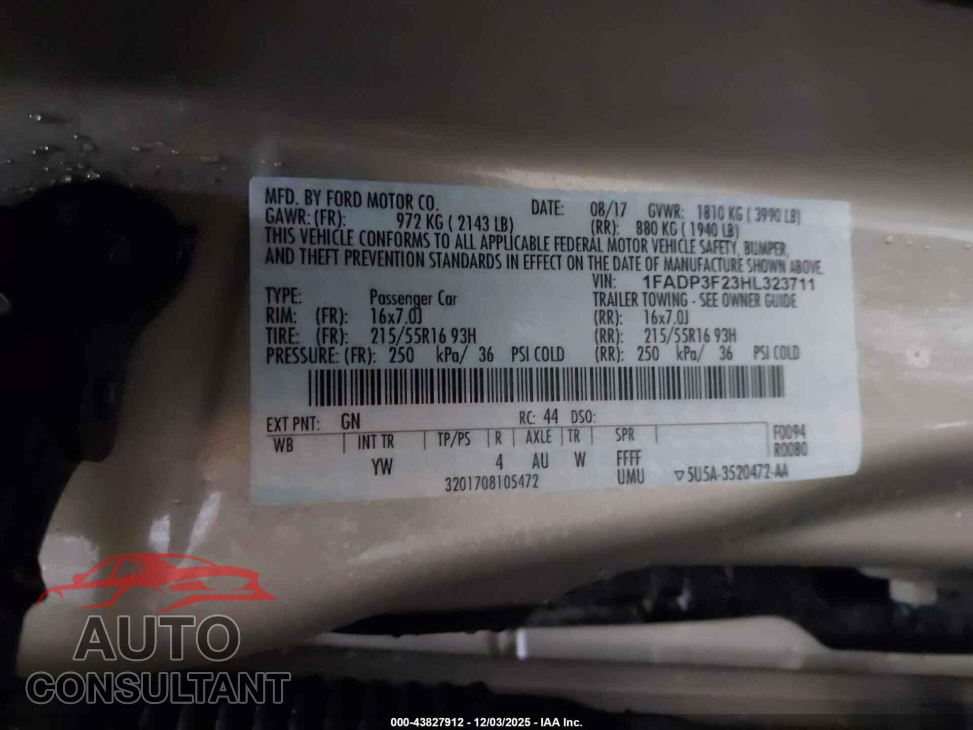 FORD FOCUS 2017 - 1FADP3F23HL323711