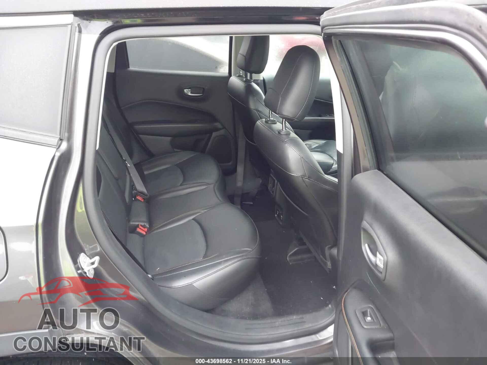 JEEP COMPASS 2019 - 3C4NJDCB3KT841968