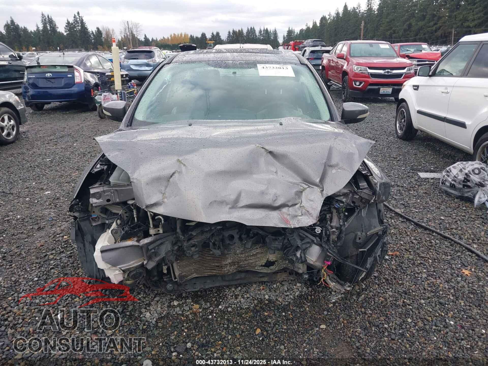 FORD FOCUS 2014 - 1FADP3F27EL200425