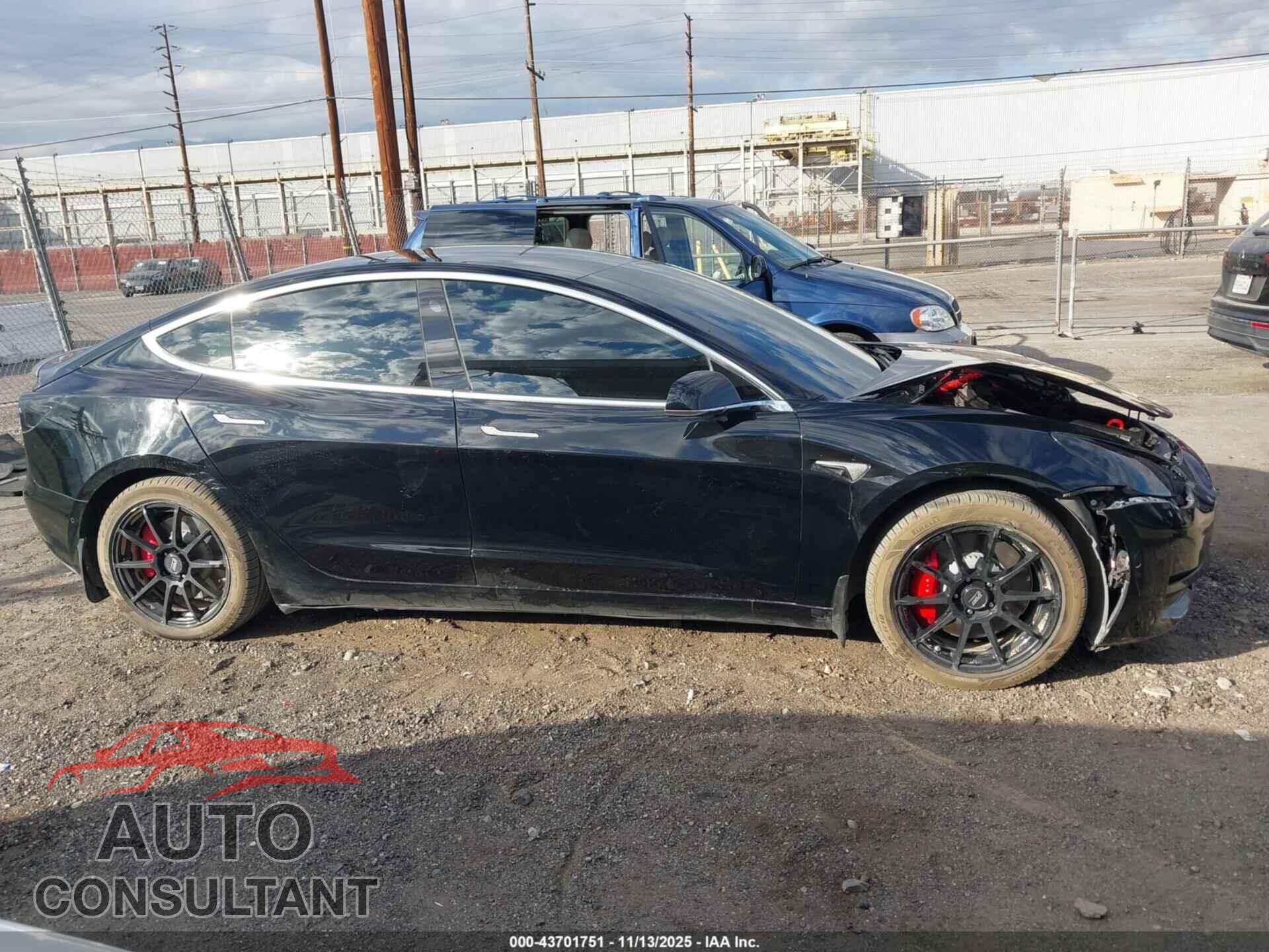 TESLA MODEL 3 2019 - 5YJ3E1EB9KF393208