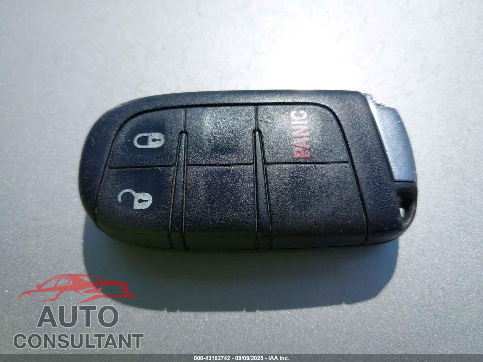 DODGE JOURNEY 2015 - 3C4PDCBB3FT537489