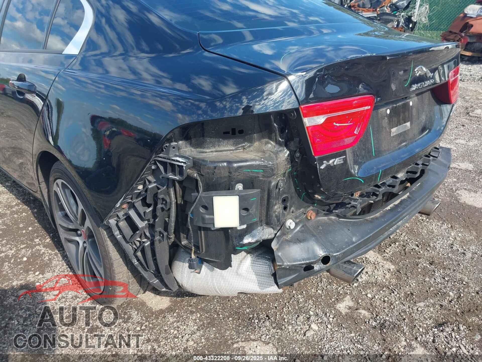 JAGUAR XE 2017 - SAJAJ4BV9HA960829