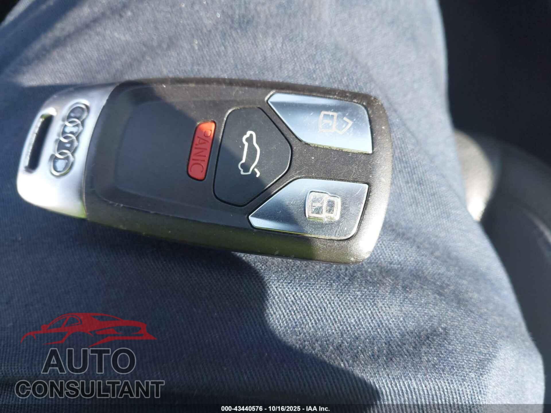 AUDI A4 2017 - WAUGNAF45HN008154