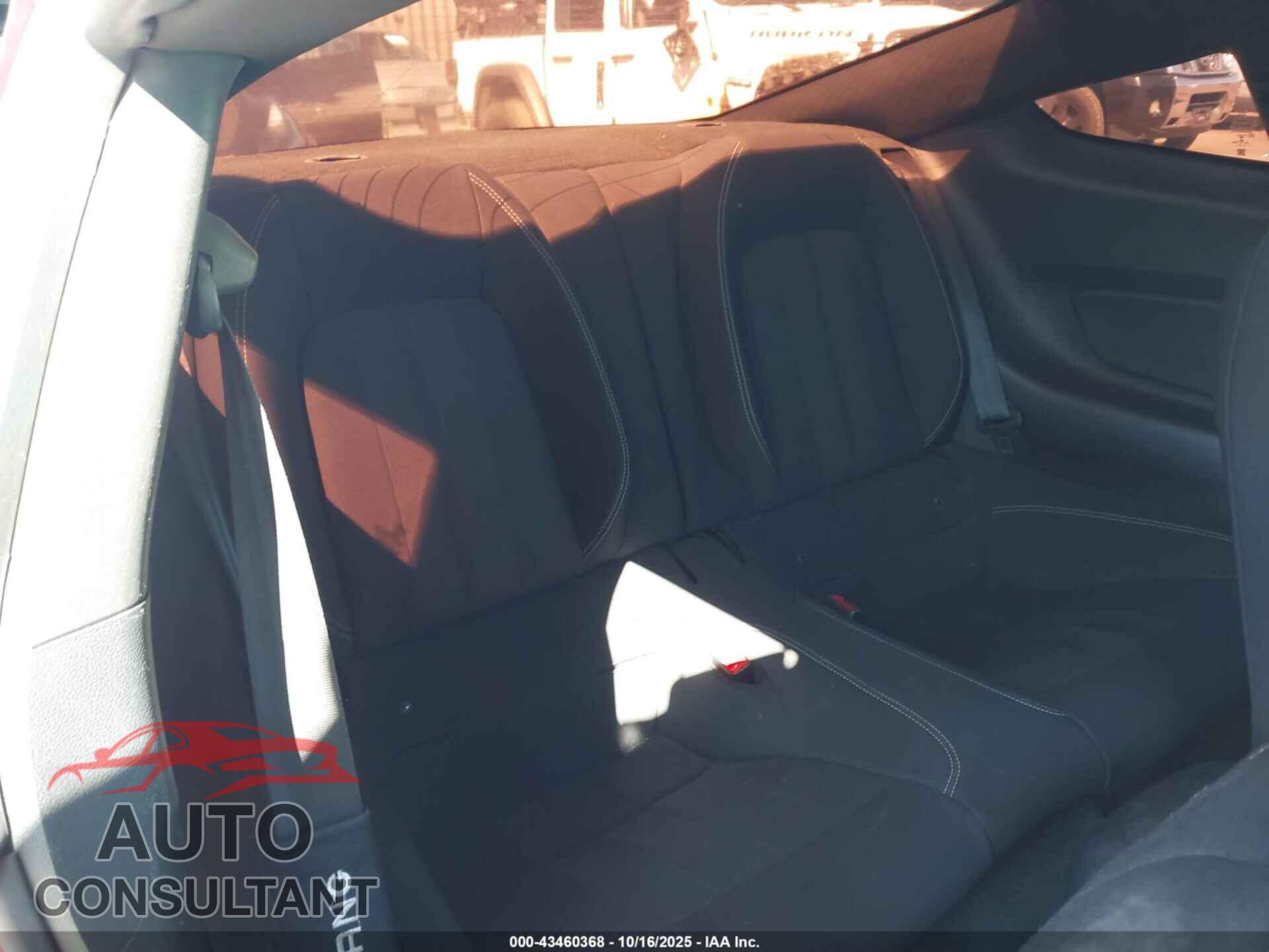 FORD MUSTANG 2018 - 1FA6P8TH2J5159375