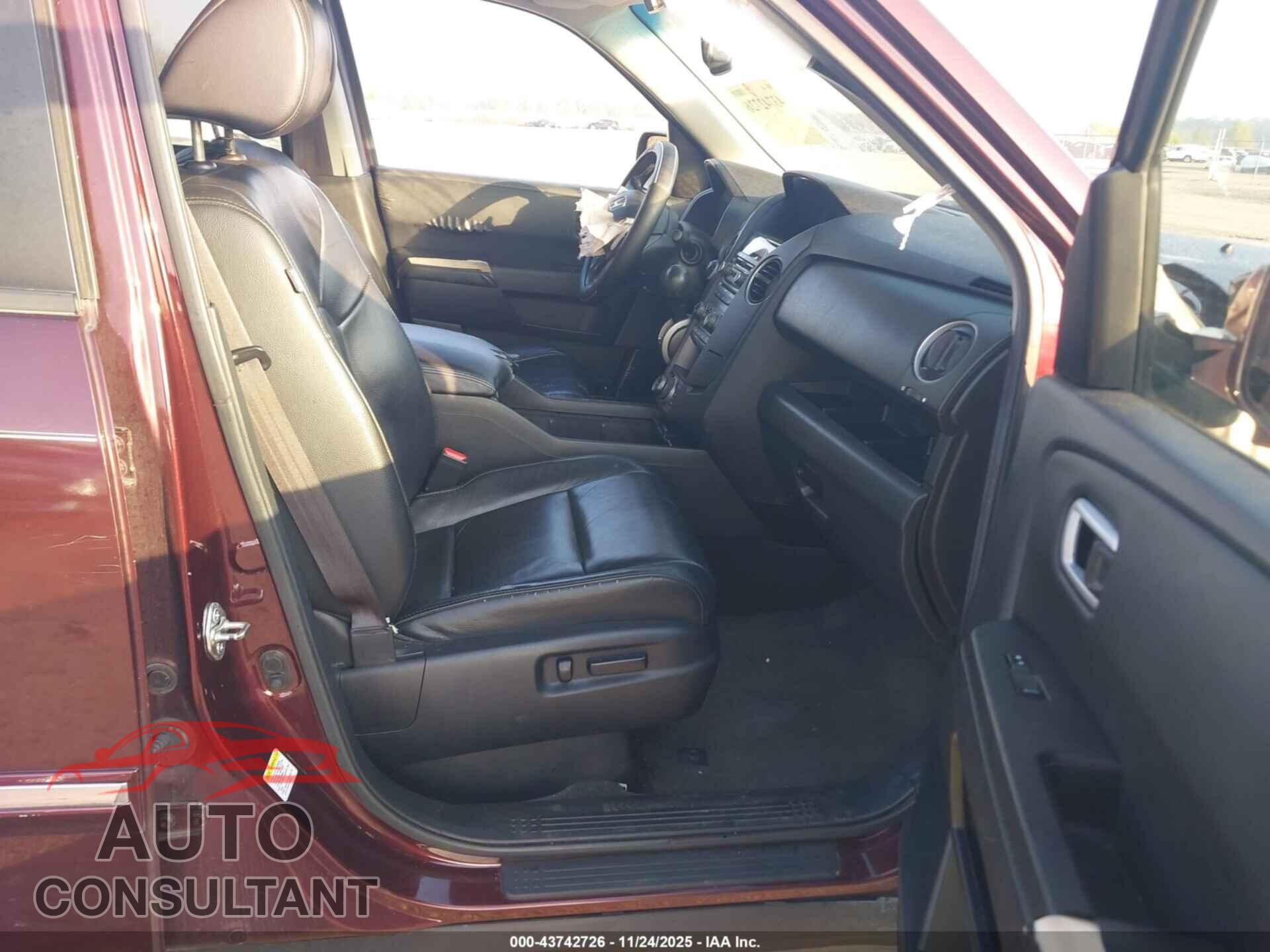 HONDA PILOT 2012 - 5FNYF3H96CB040689