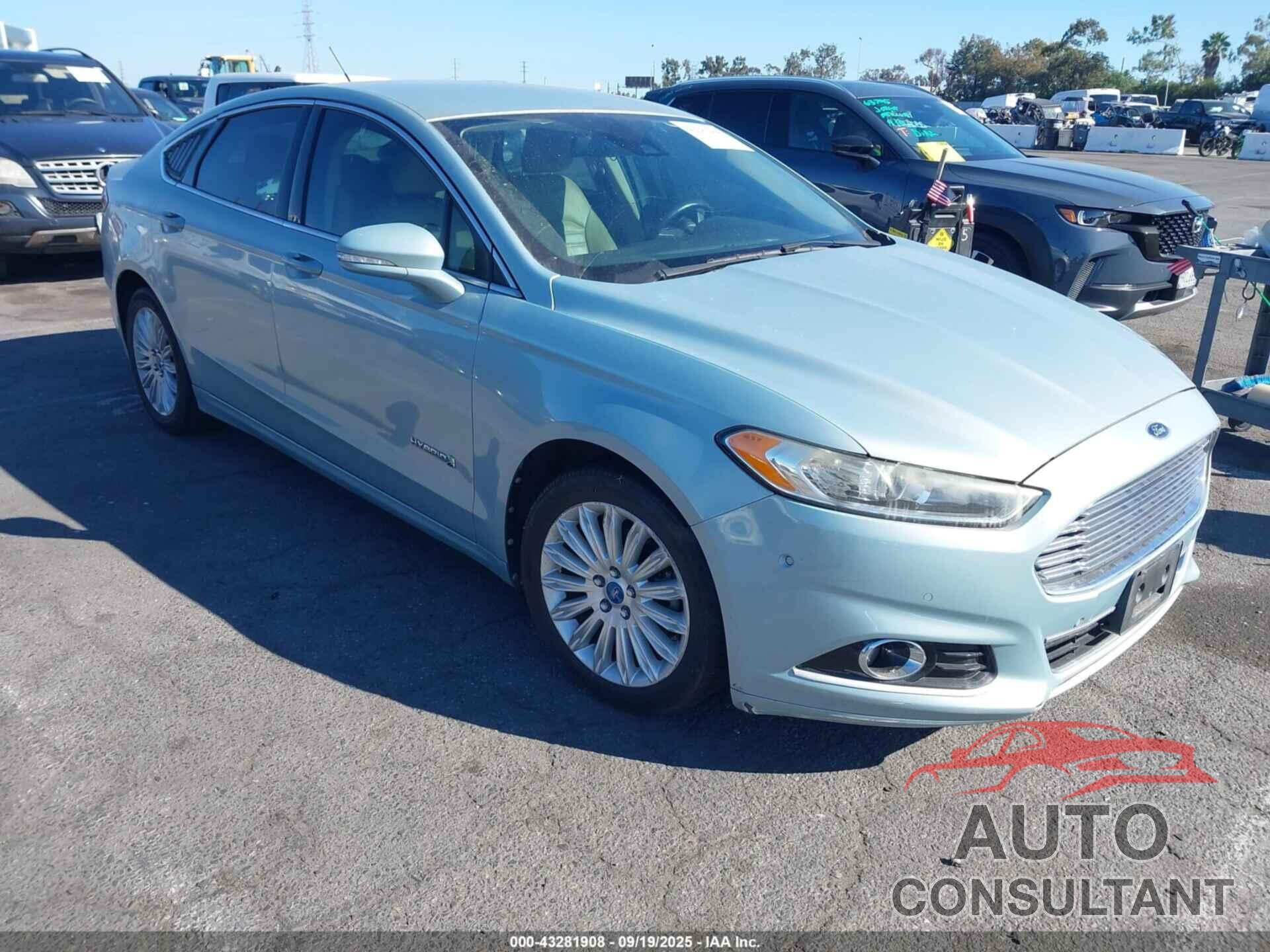 FORD FUSION HYBRID 2013 - 3FA6P0LU8DR202200