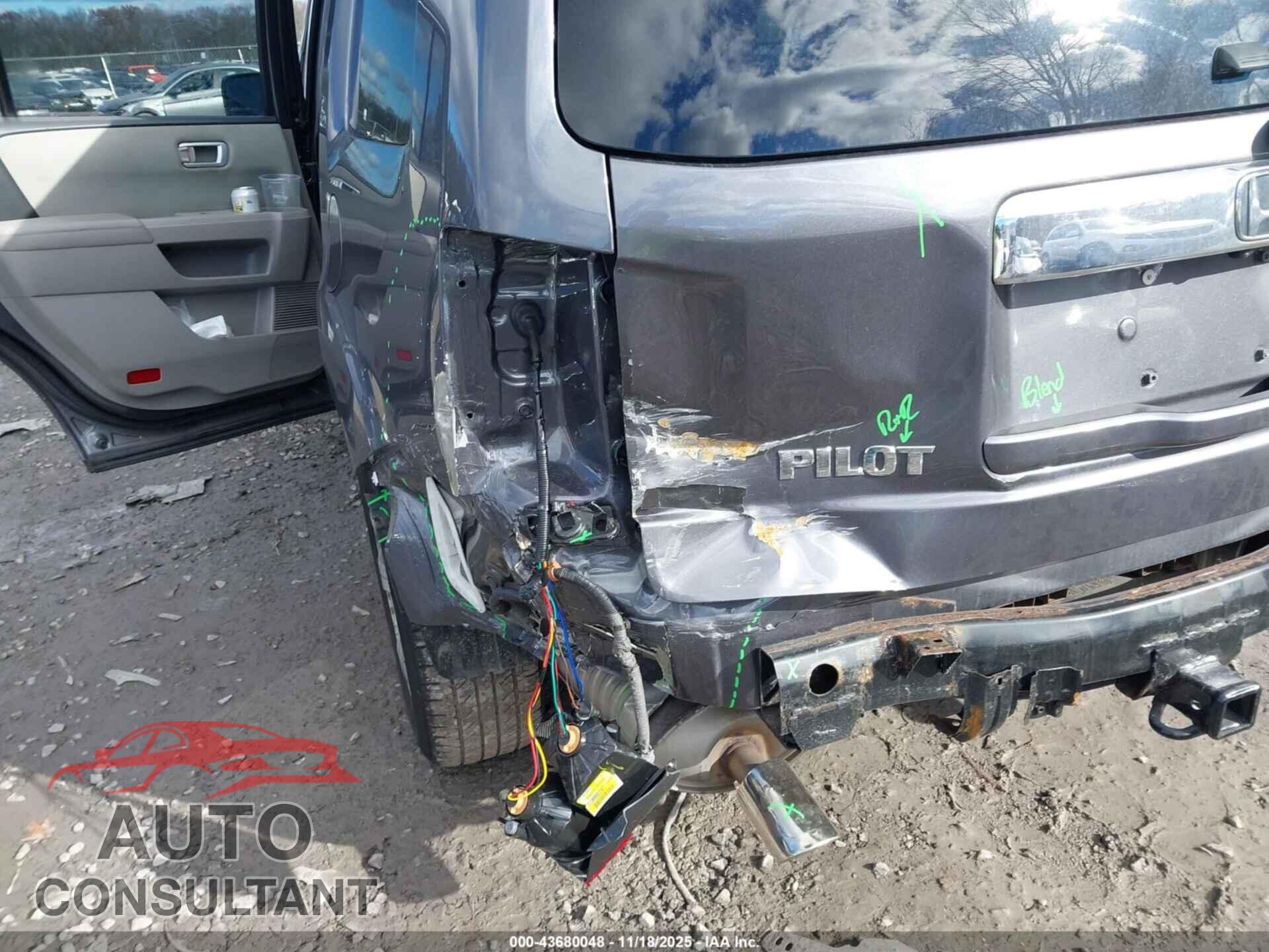 HONDA PILOT 2015 - 5FNYF4H45FB043520