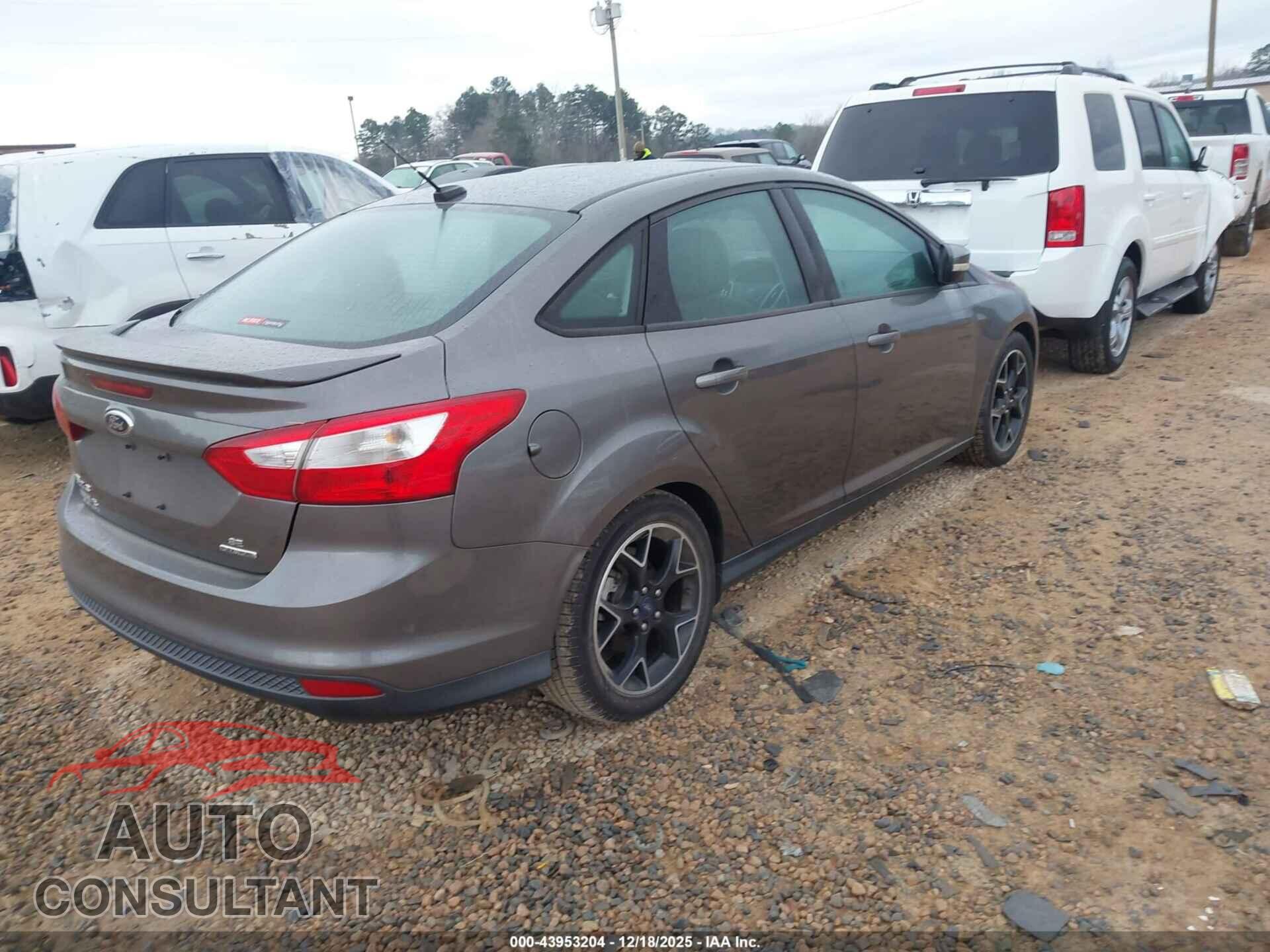 FORD FOCUS 2014 - 1FADP3F28EL240464