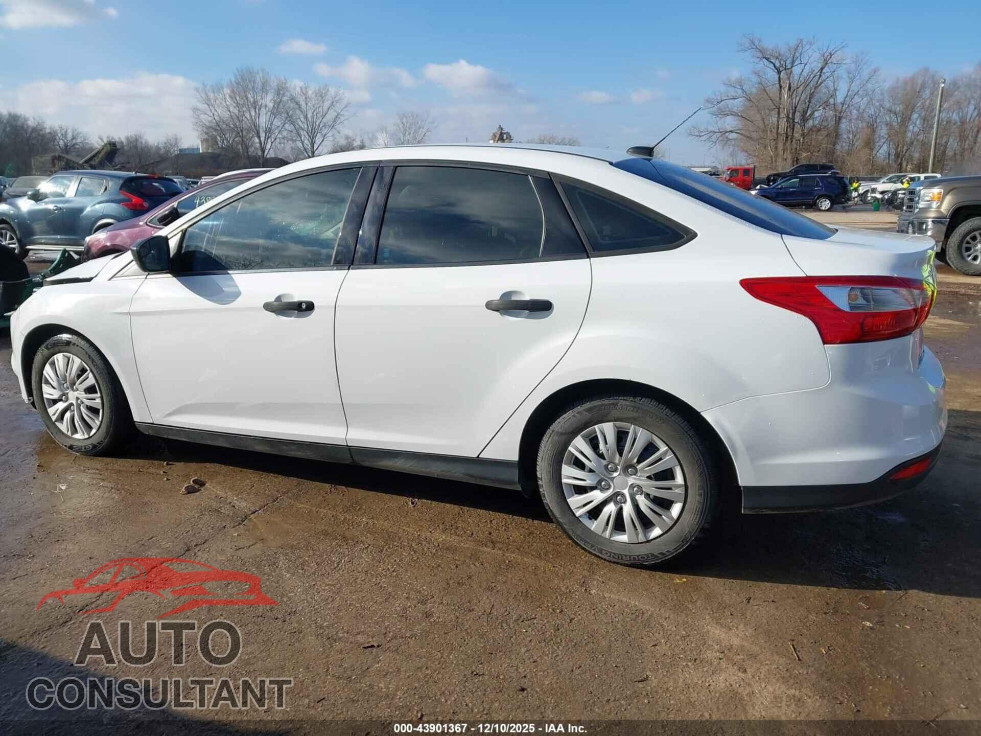 FORD FOCUS 2013 - 1FADP3E21DL383921