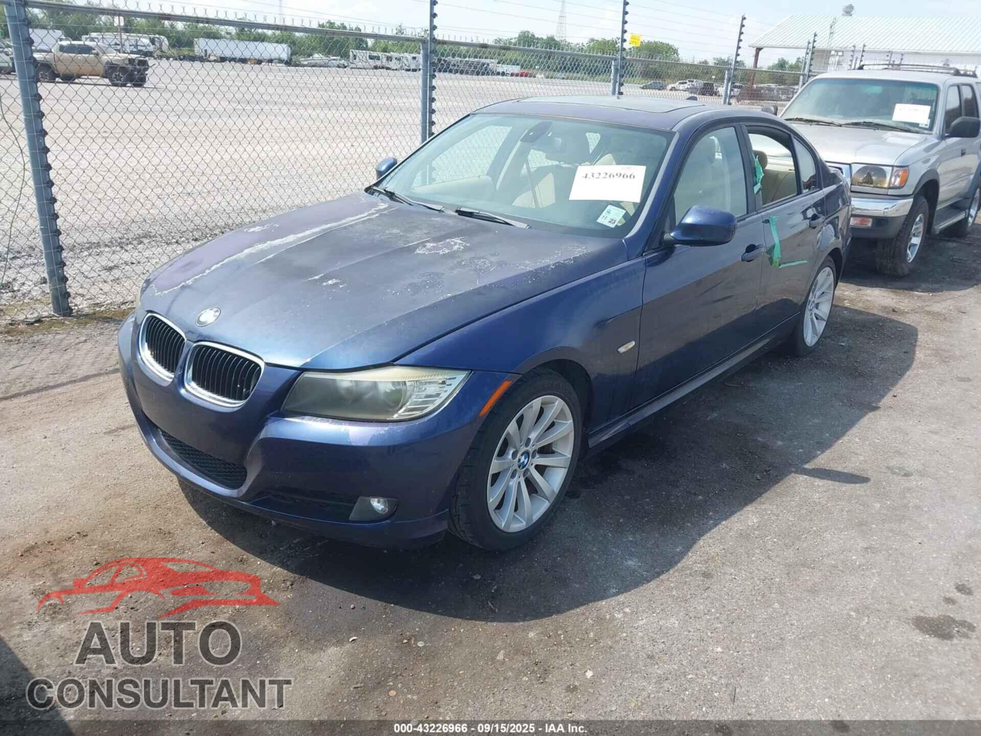 BMW 328I 2011 - WBAPH7C52BE680218