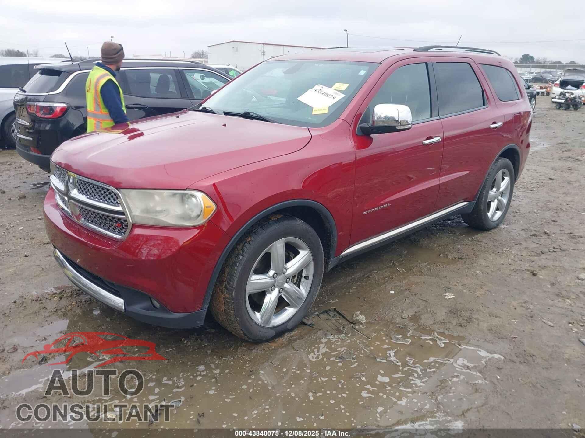 DODGE DURANGO 2013 - 1C4SDHET3DC678518
