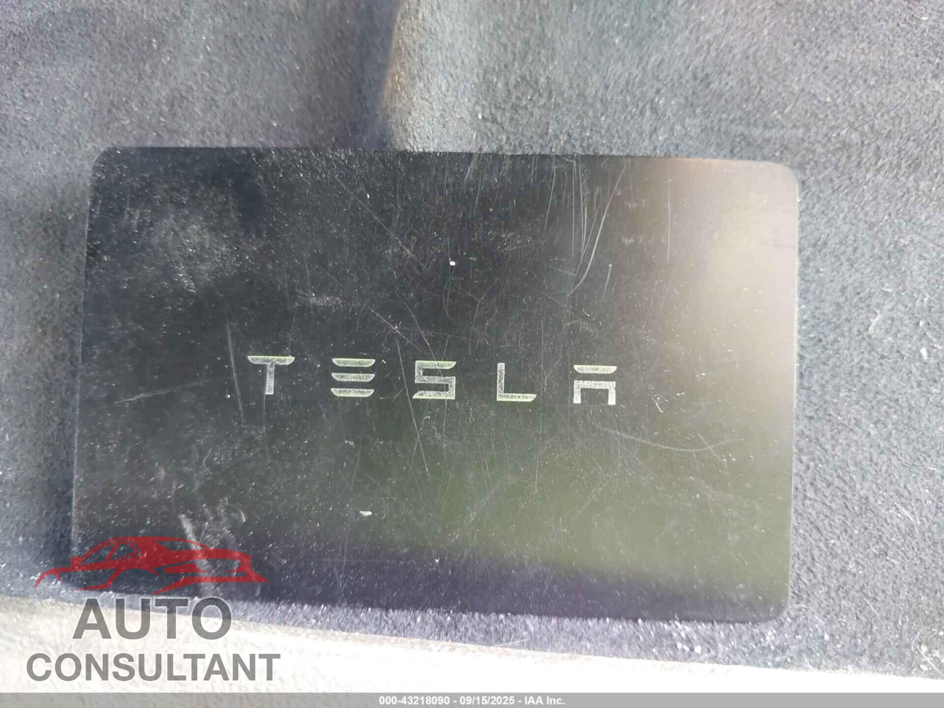 TESLA MODEL Y 2023 - 7SAYGAEEXPF589727