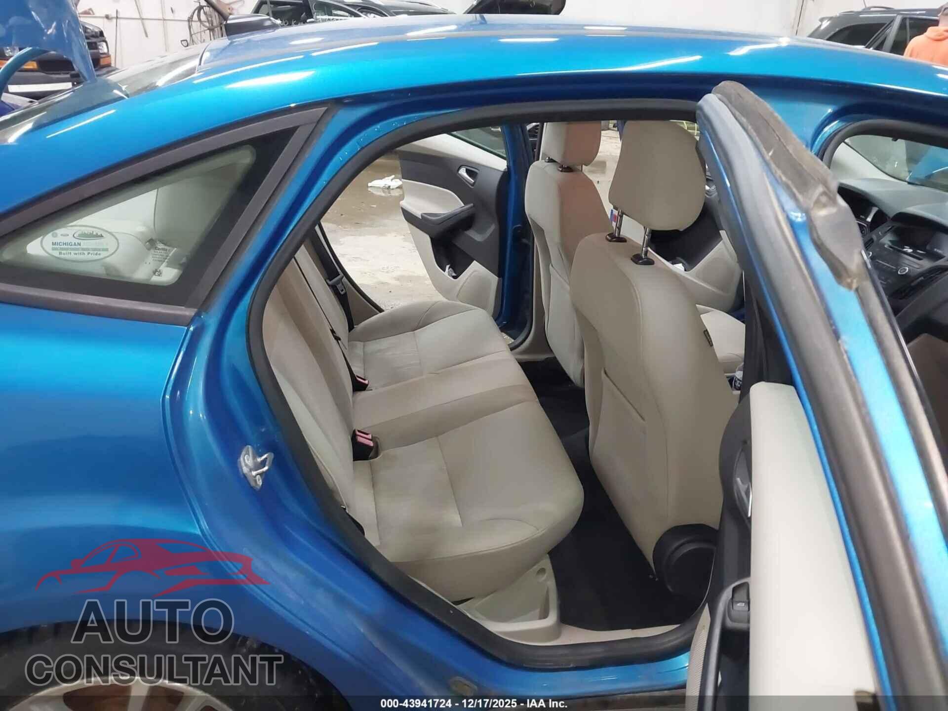 FORD FOCUS 2015 - 1FADP3F2XFL250799