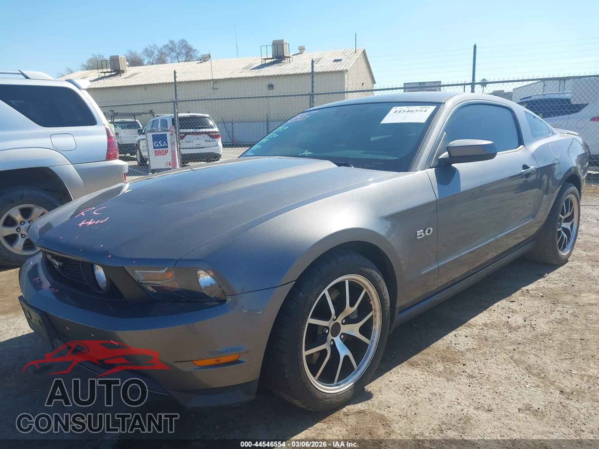 FORD MUSTANG 2011 - 1ZVBP8CF5B5156525