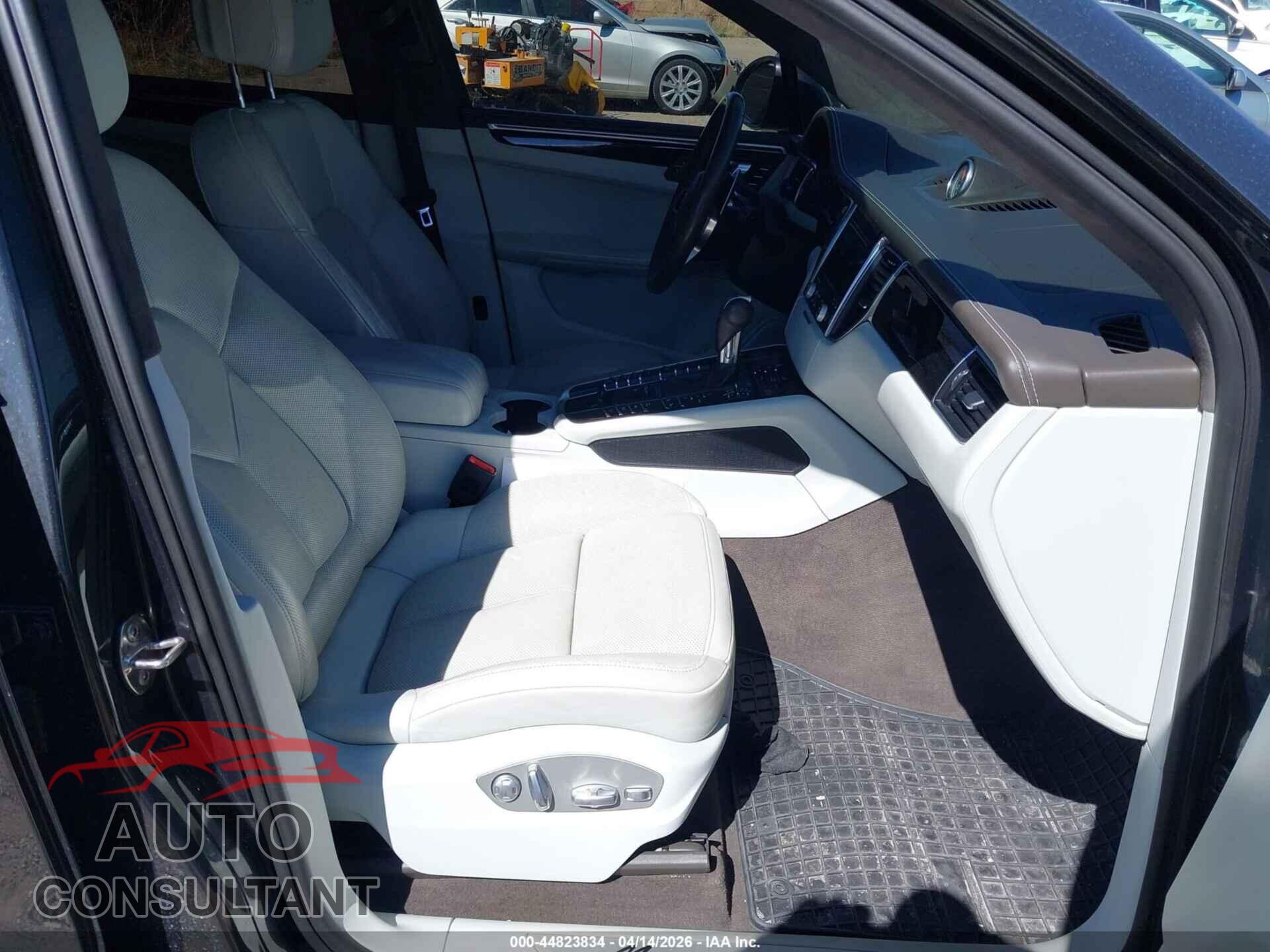 PORSCHE MACAN 2017 - WP1AG2A59HLB50719