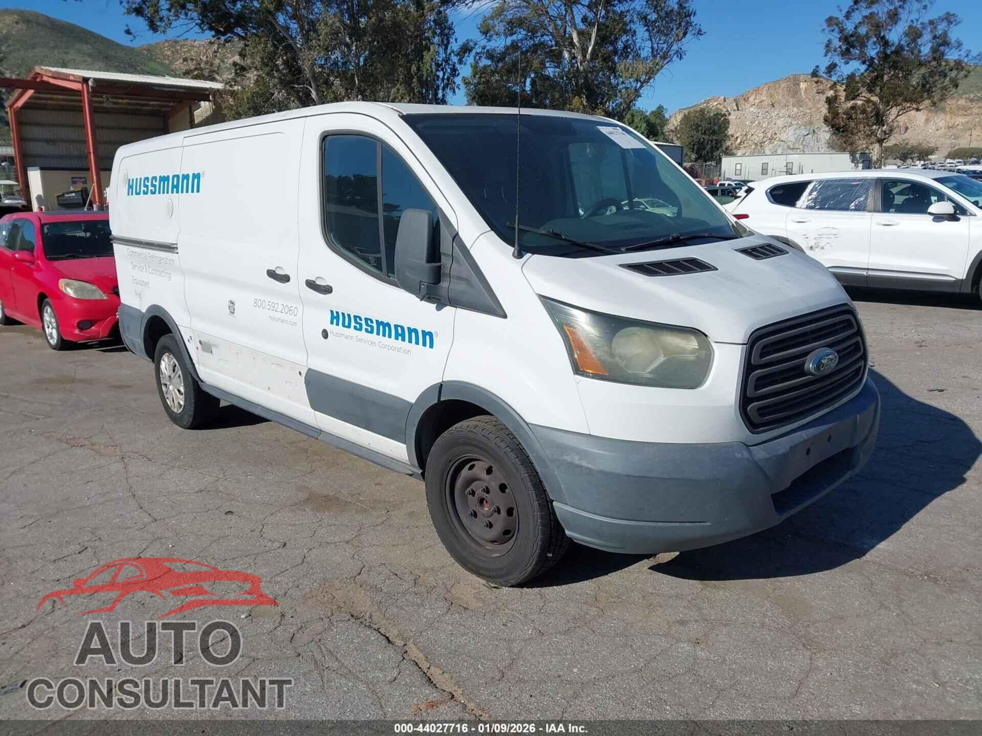 FORD TRANSIT-250 2015 - 1FTNR1YM6FKB09357